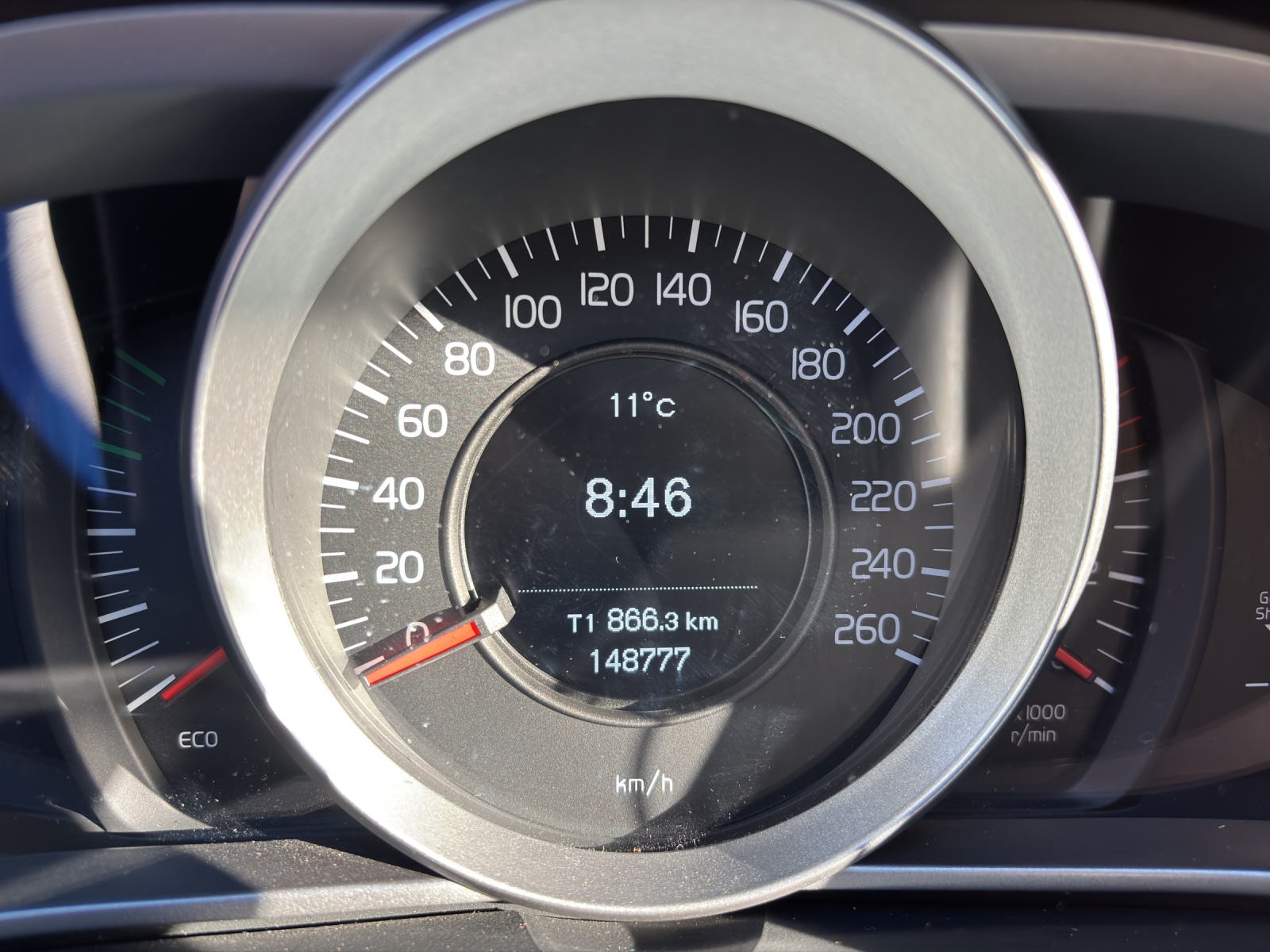 VOLVO V40 2.0 D2 Kinetic S/S-image-9