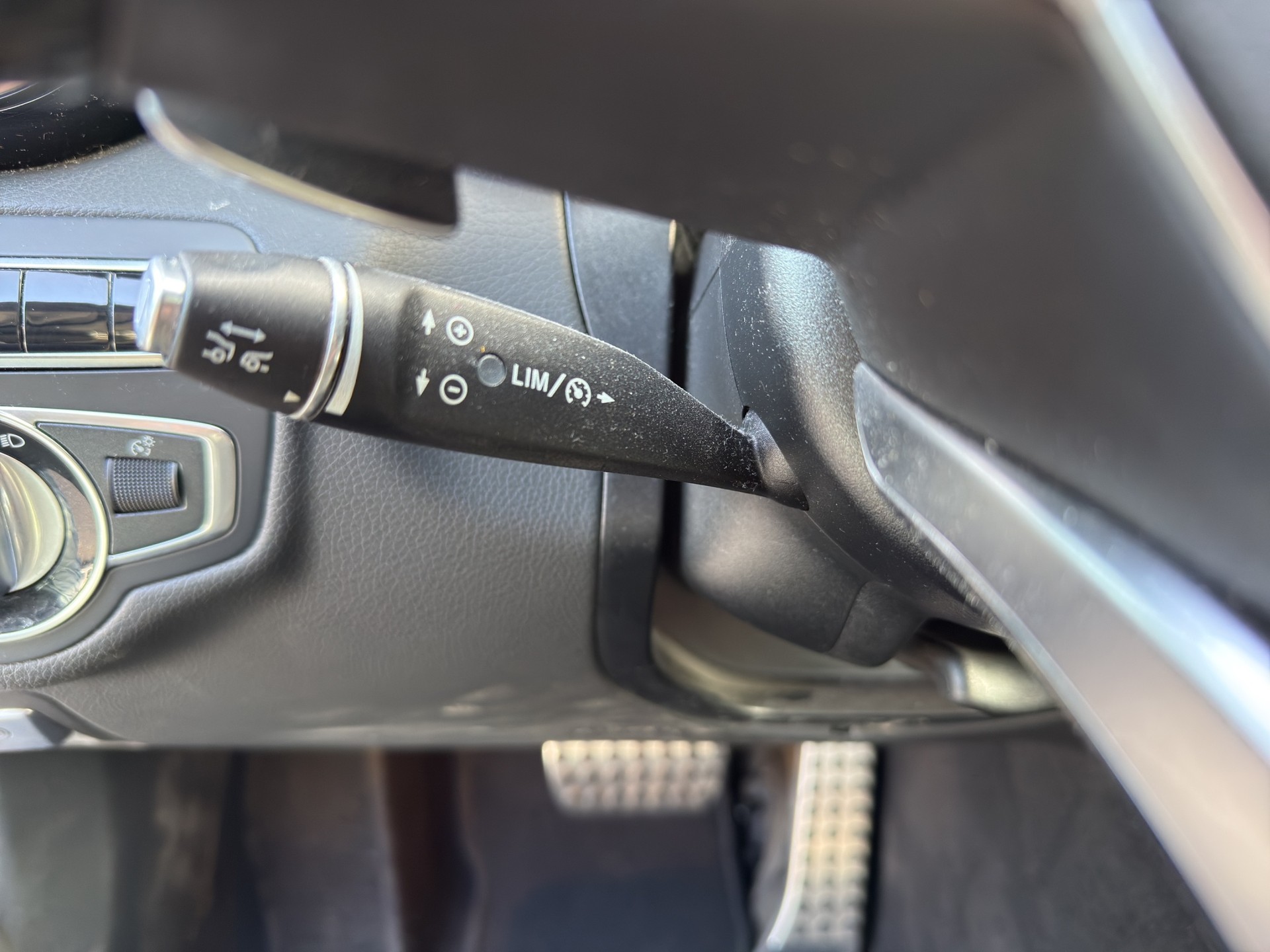 MERCEDES-BENZ C 400 AMG Line 4Matic 7G-Tronic-image-8