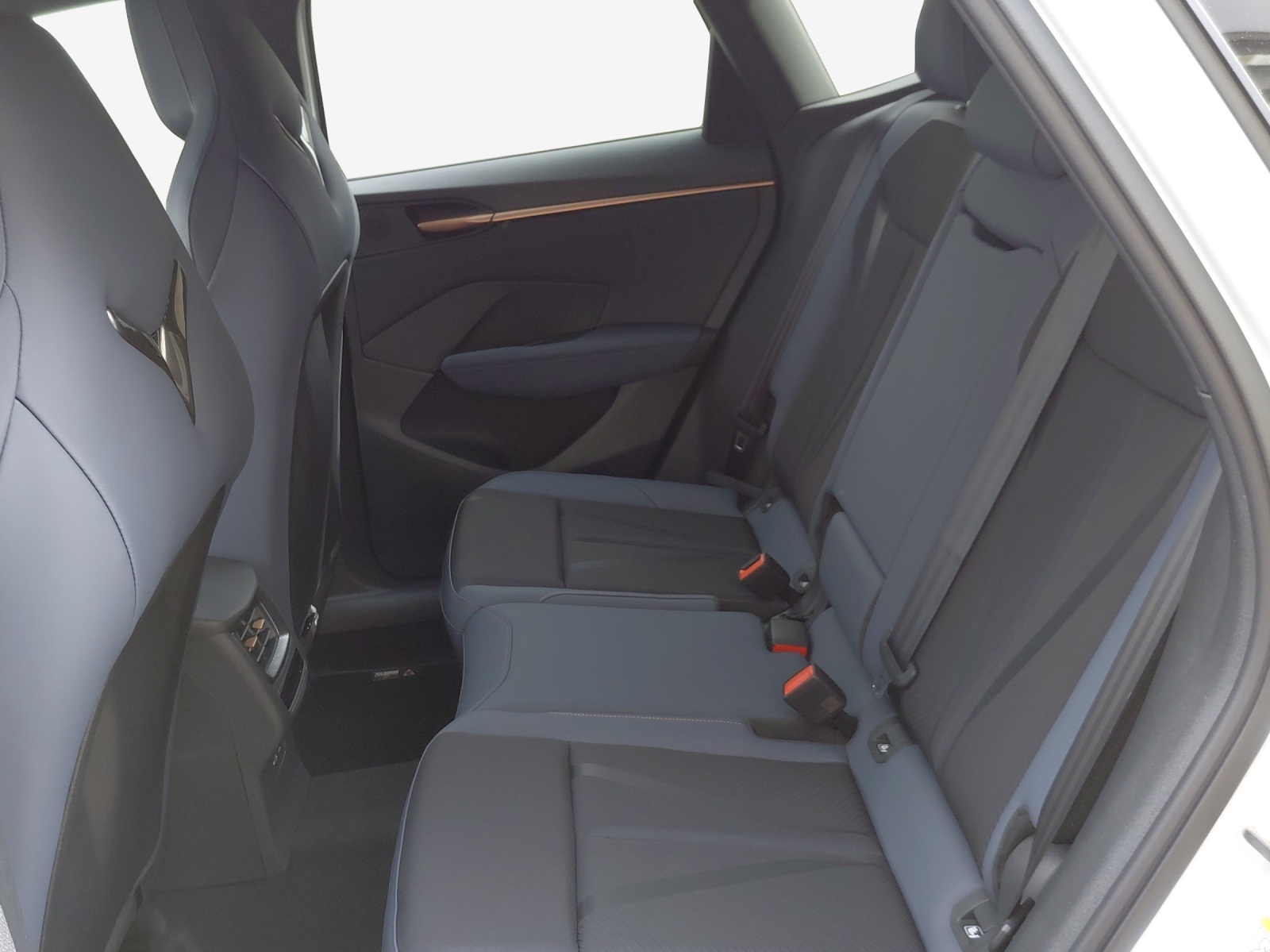 CUPRA Terramar 1.5 eHybrid DSG Business Edition-image-11