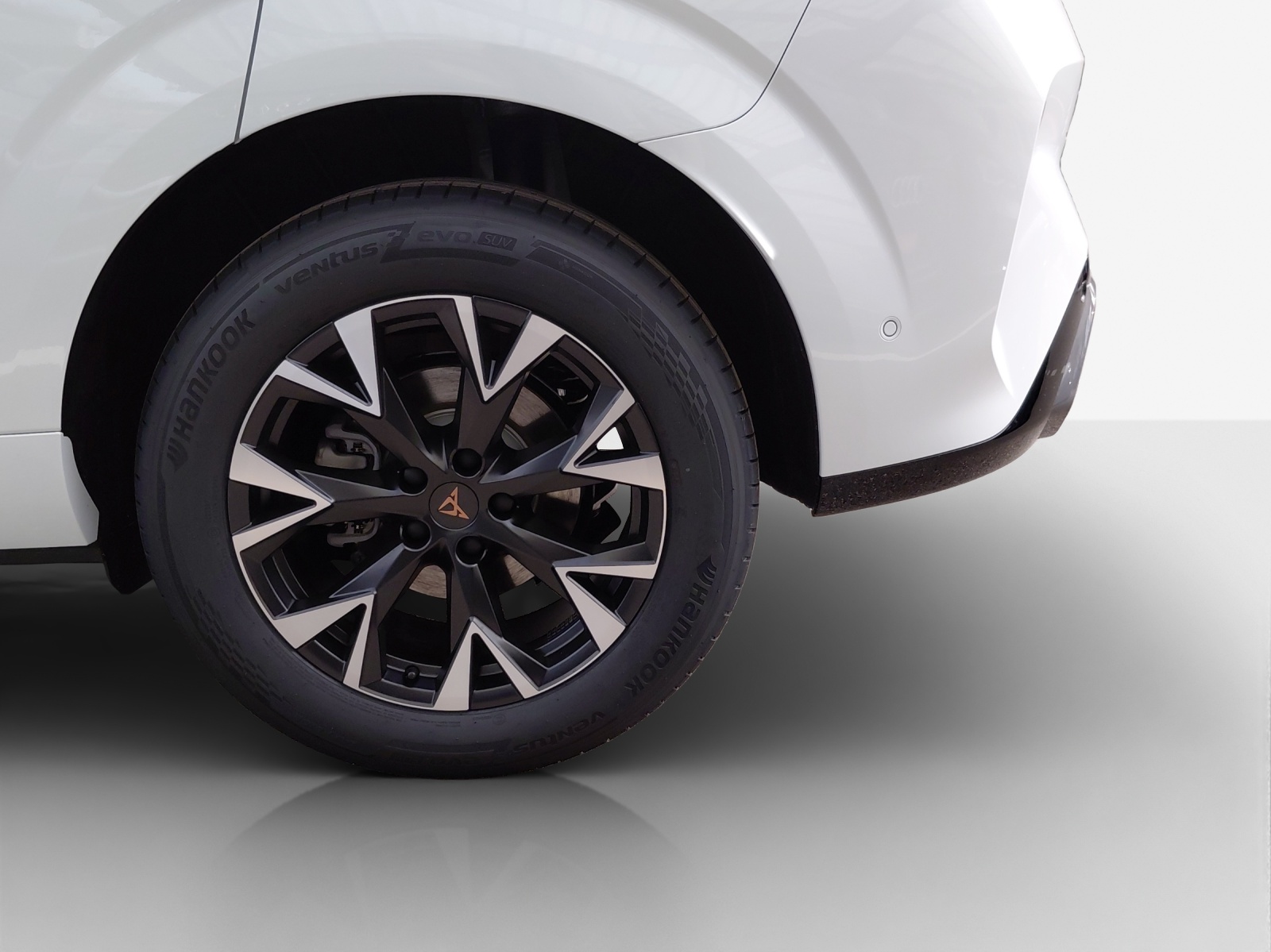 CUPRA Terramar 1.5 eHybrid DSG Business Edition-image-14