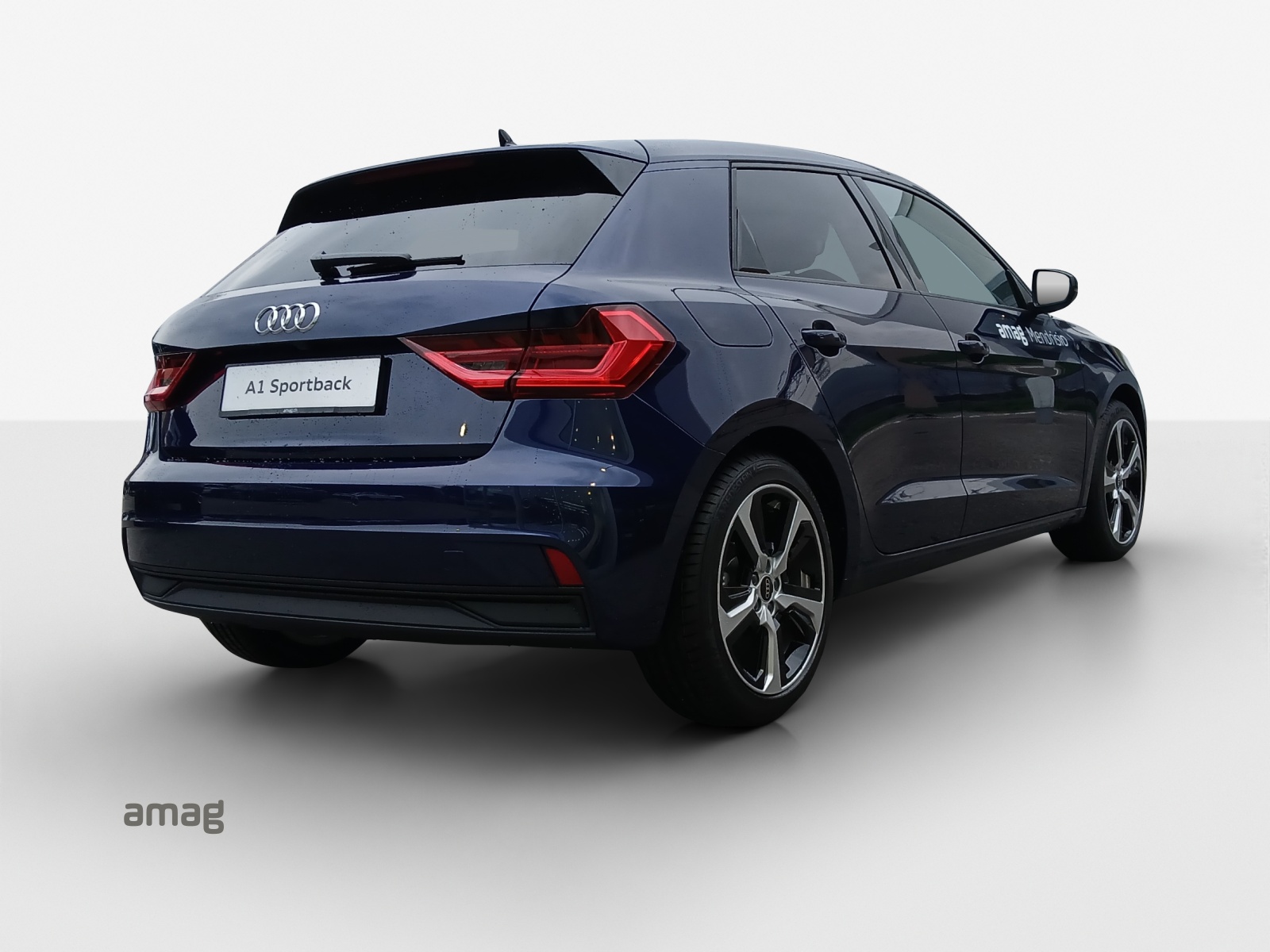 AUDI A1 Sportback 30 TFSI Attraction S-tronic-image-4