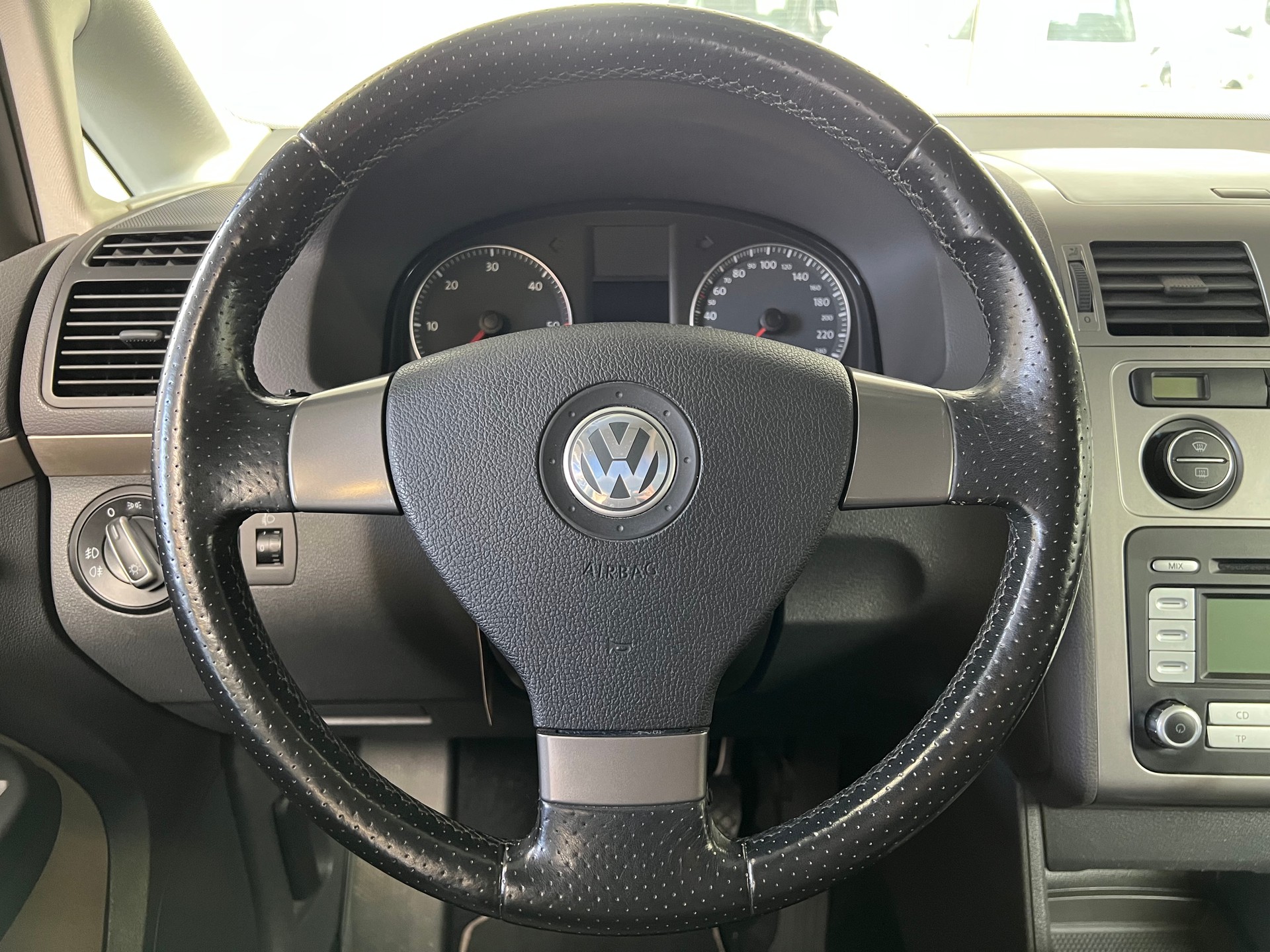 VW CrossTouran 2.0 TDI DSG-image-6