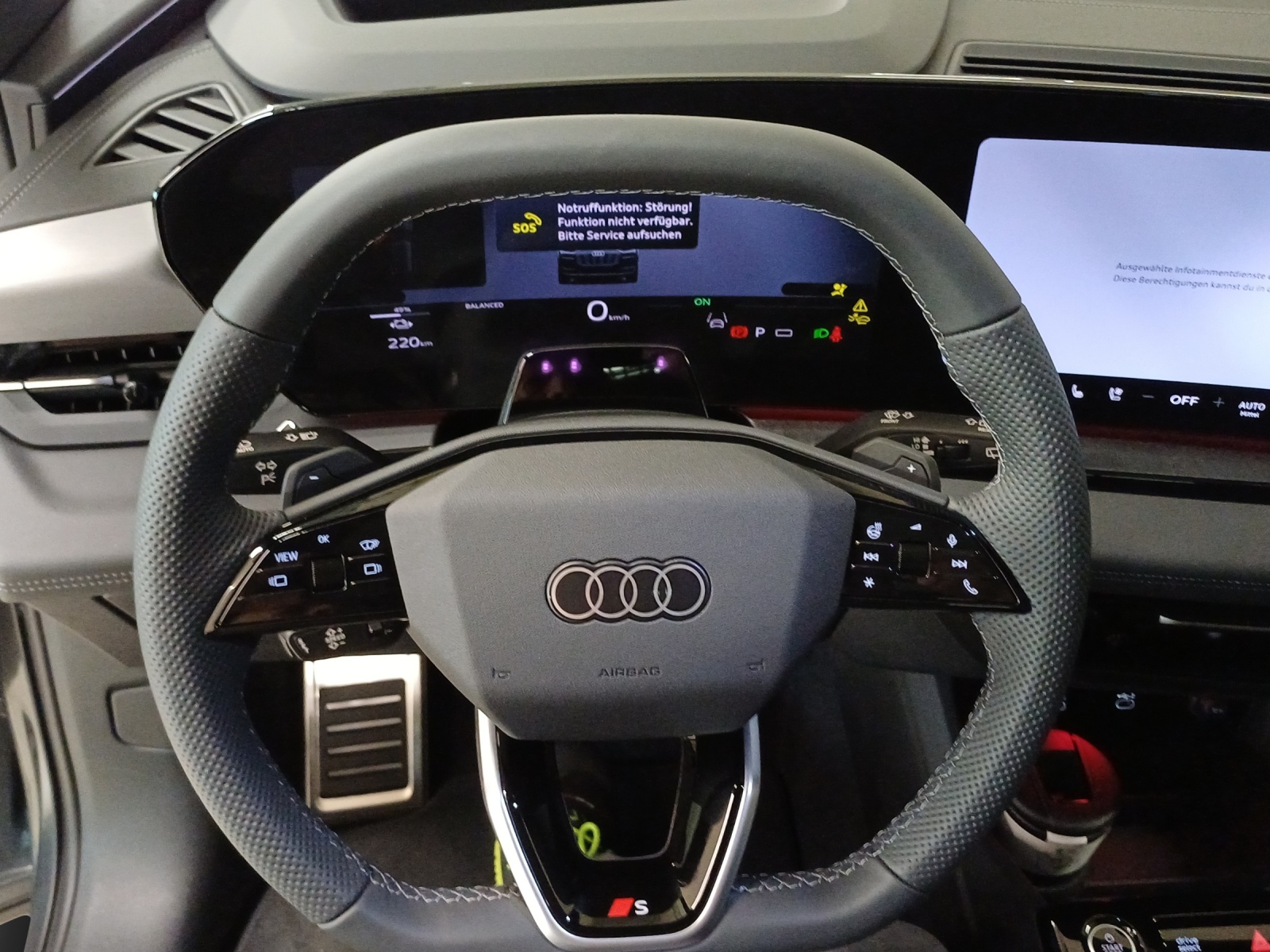 AUDI Q6 e-tron quattro-image-9
