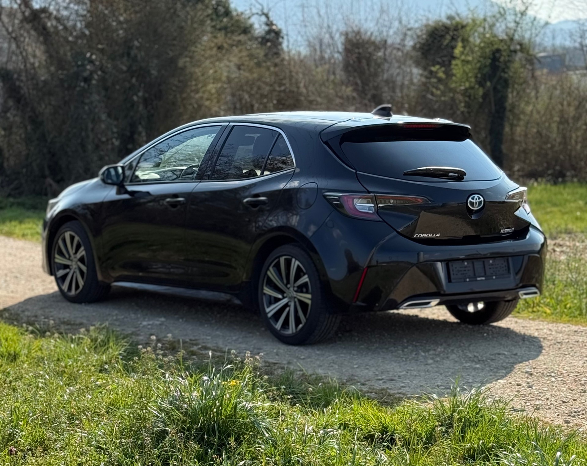 TOYOTA Corolla 2.0 HSD GR-S e-CVT Leasing Finanzierung Möglich-image-4