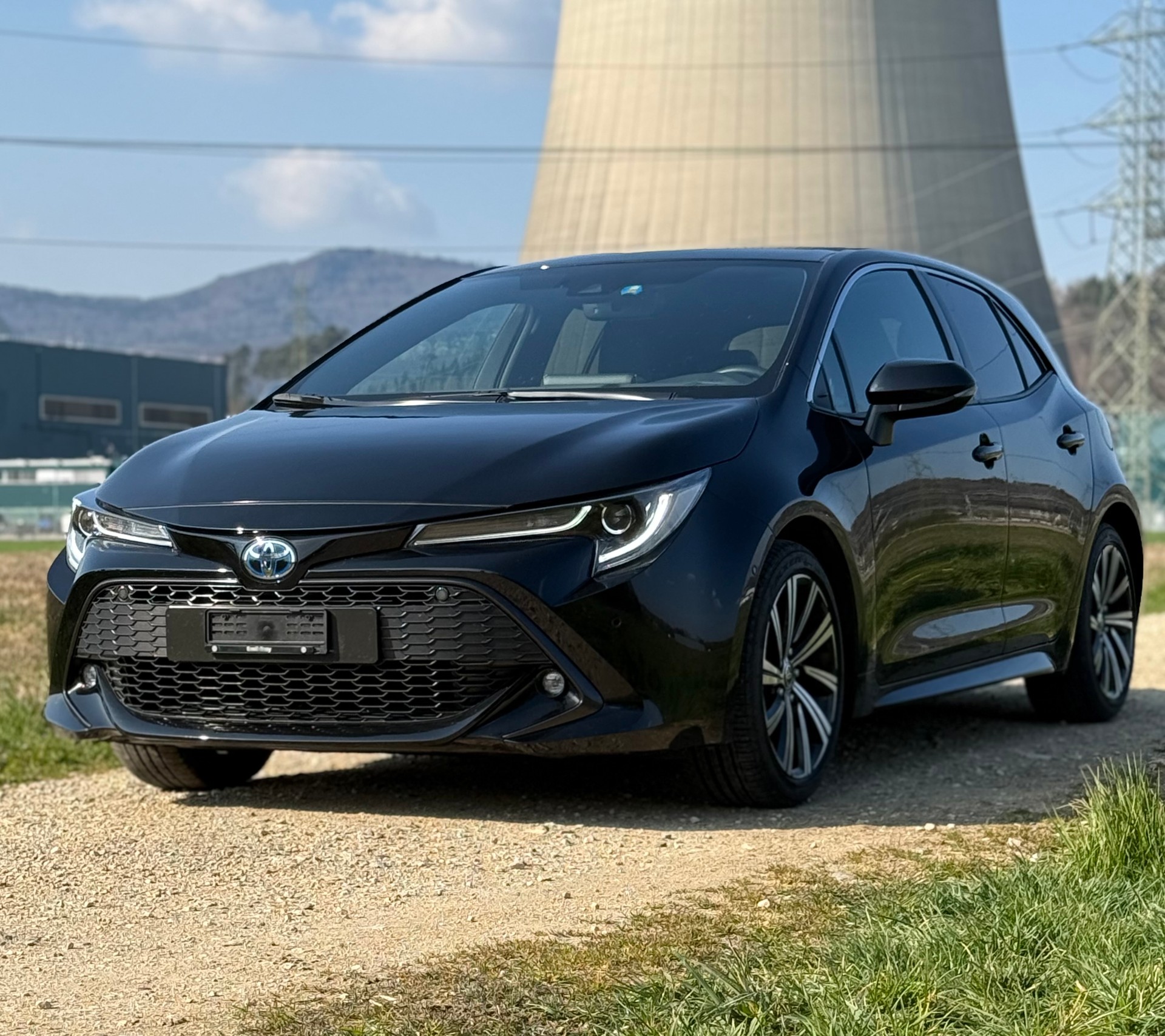 TOYOTA Corolla 2.0 HSD GR-S e-CVT Leasing Finanzierung Möglich-image-2