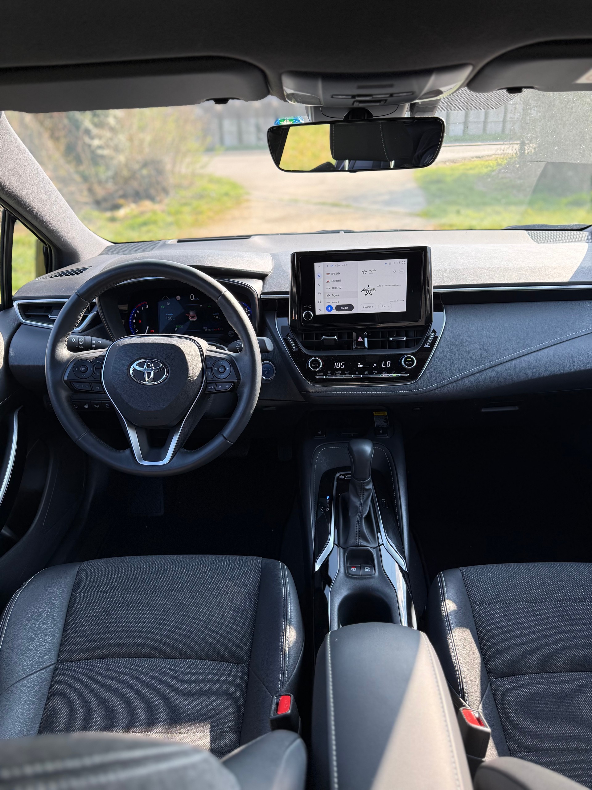 TOYOTA Corolla 2.0 HSD GR-S e-CVT Leasing Finanzierung Möglich-image-9