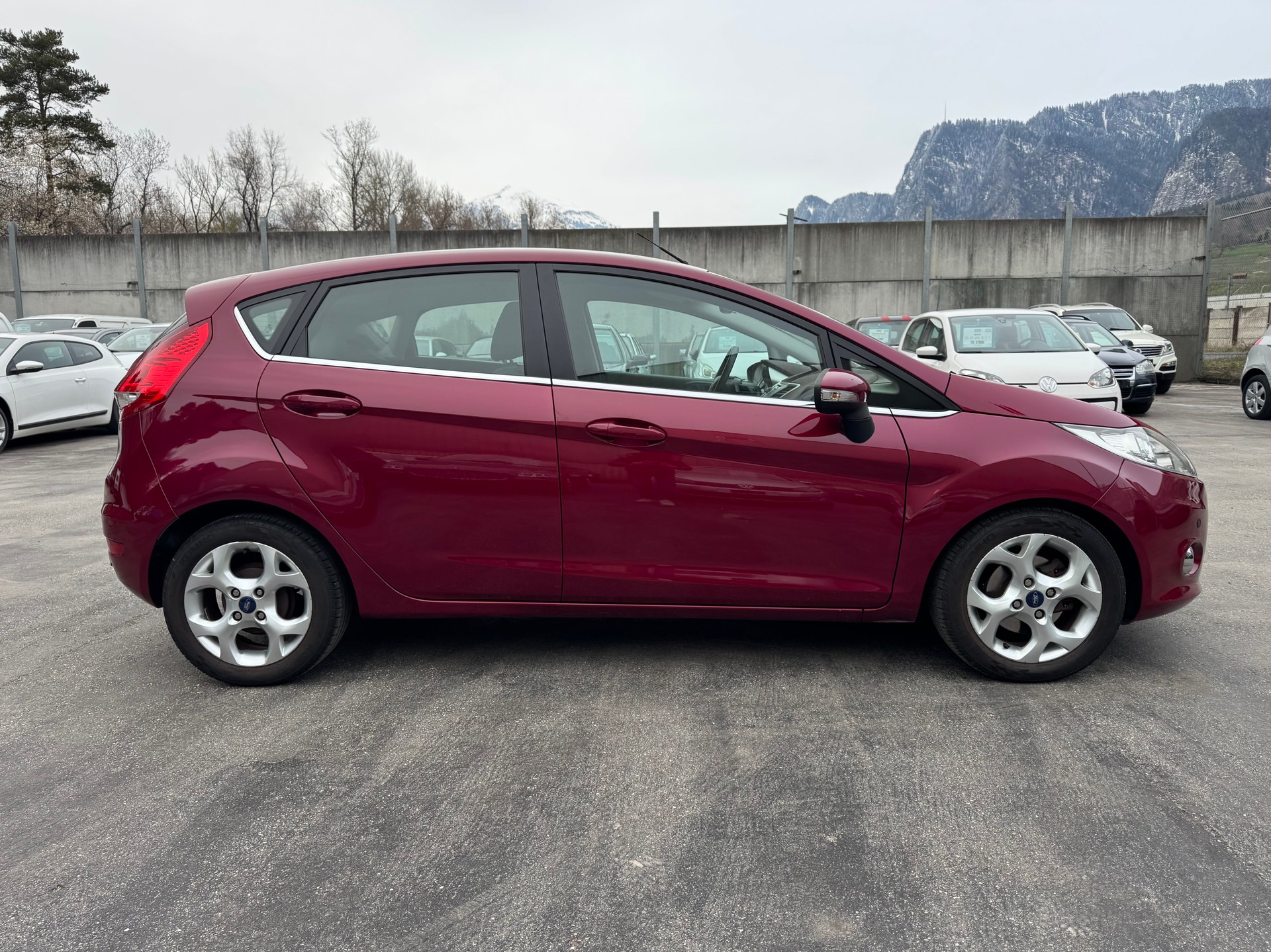 FORD Fiesta 1.4 16V Titanium-image-2