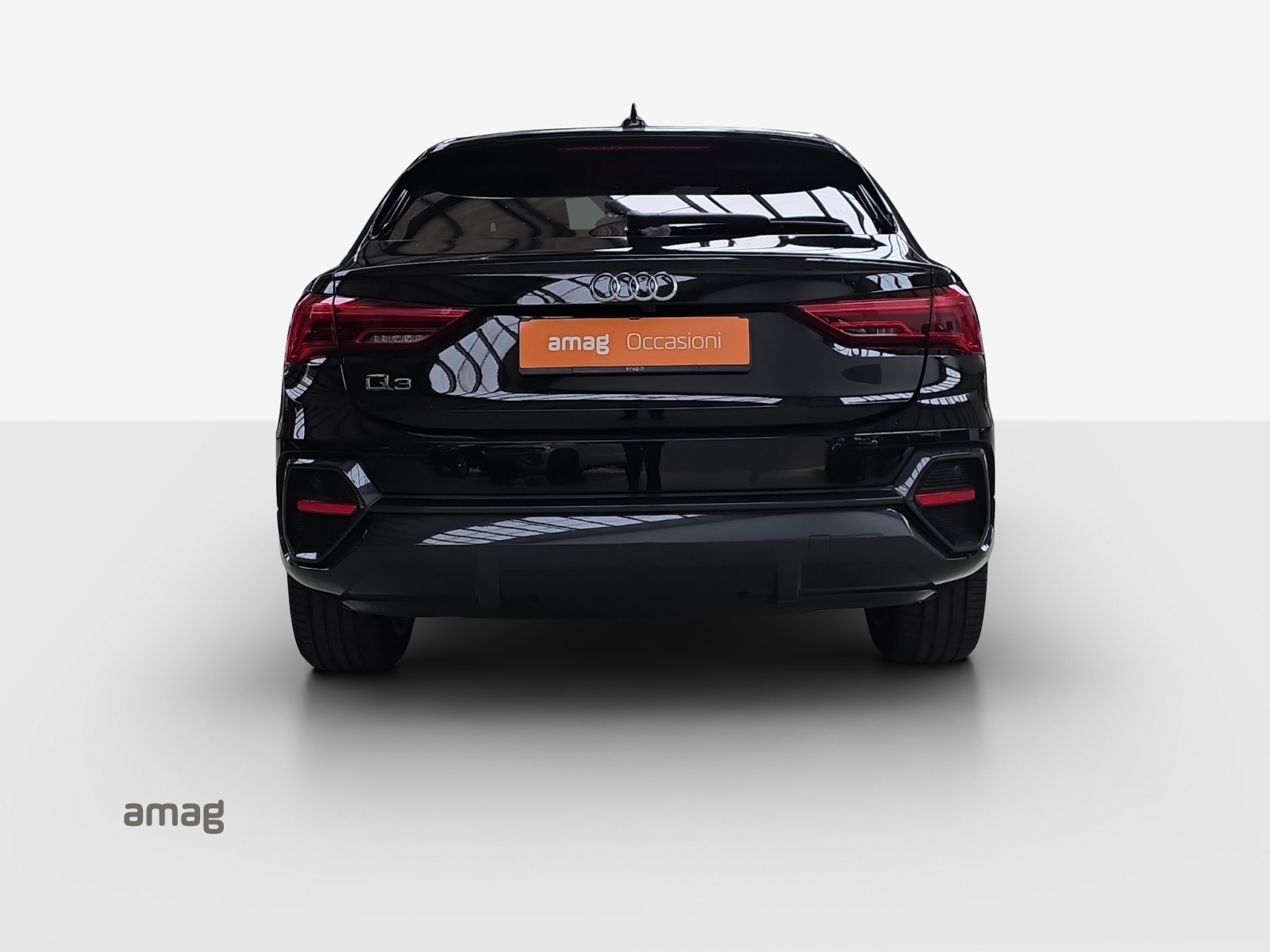 AUDI Q3 Sportback 35 TFSI Attraction S-tronic-image-3