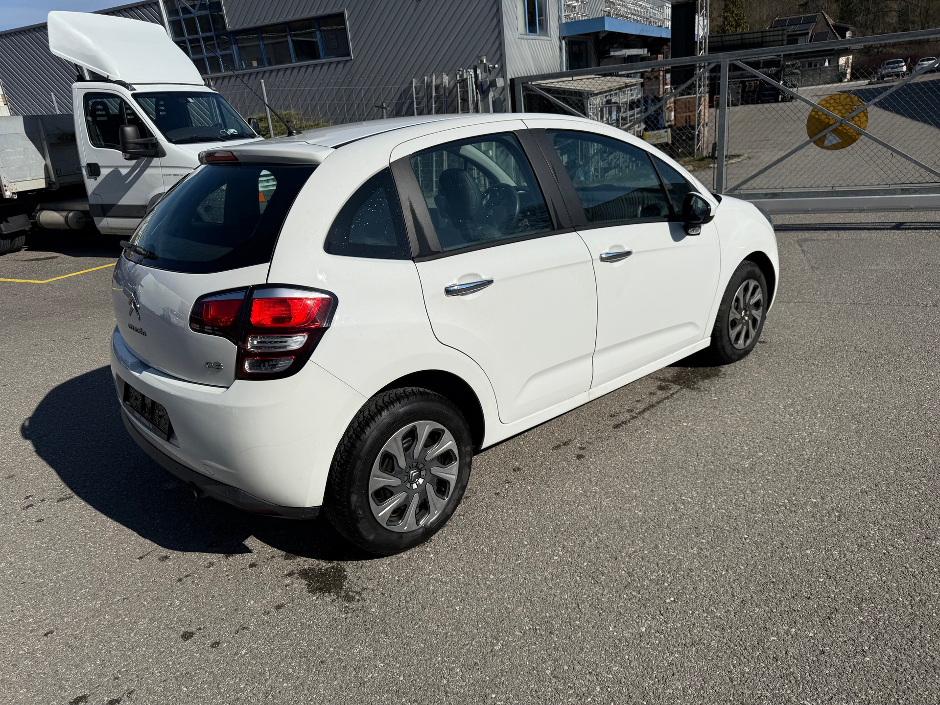 CITROEN C3 1.2i Exclusive-image-5
