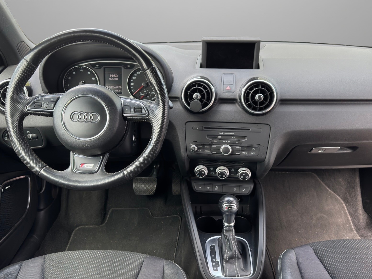 AUDI A1 Sport 1.4 TFSI Ambition S-tronic-image-8