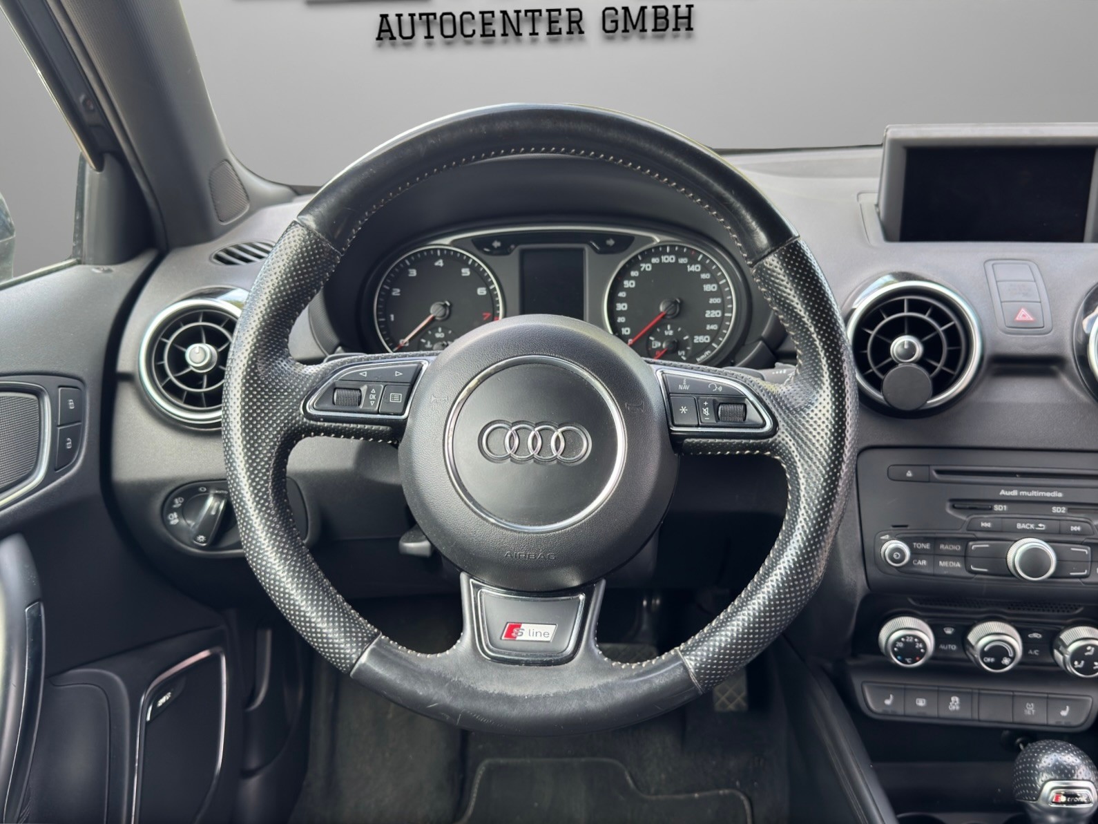AUDI A1 Sport 1.4 TFSI Ambition S-tronic-image-9