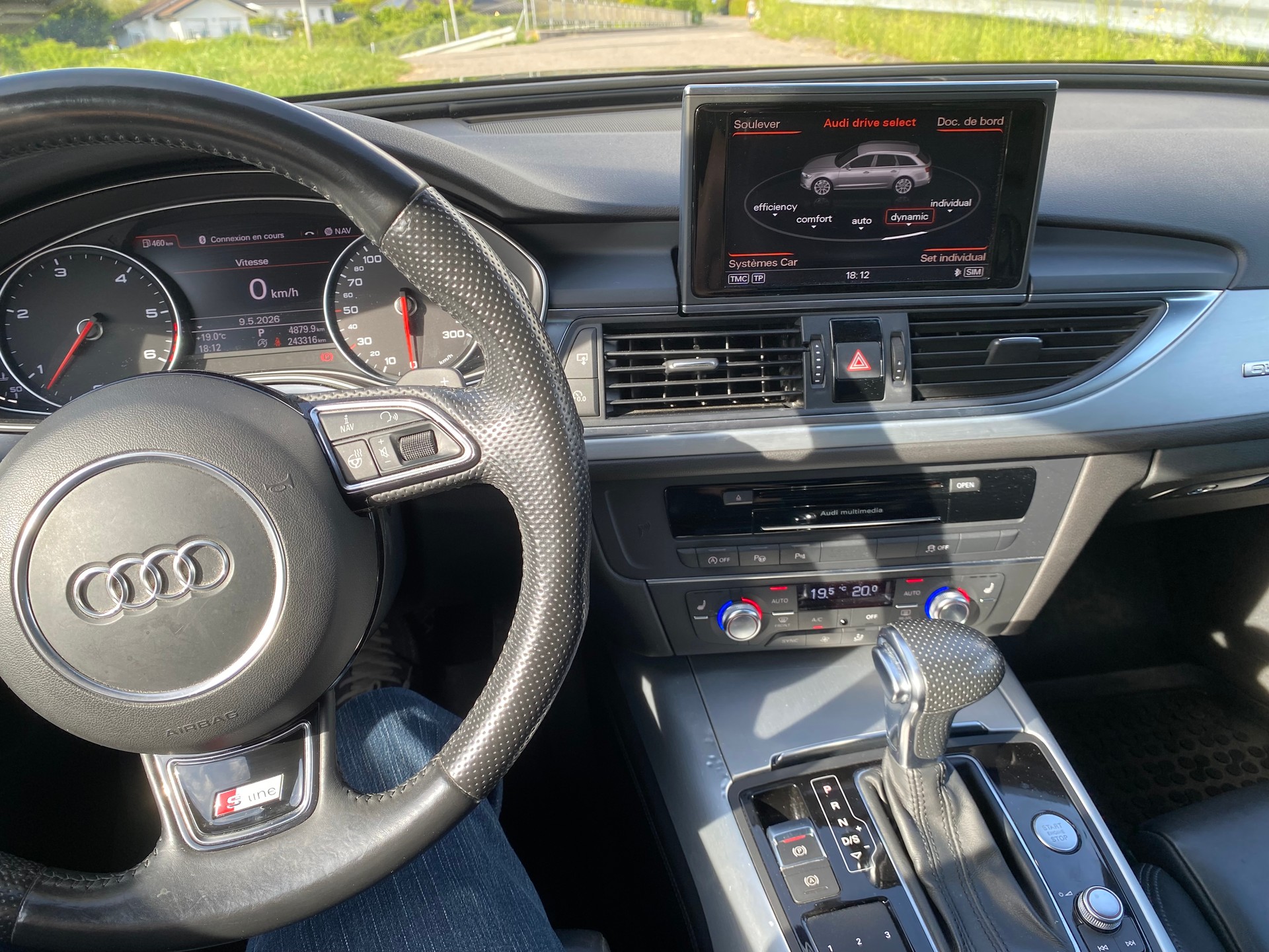 AUDI A6 Avant 3.0 BiTDI V6 quattro tiptronic-image-6