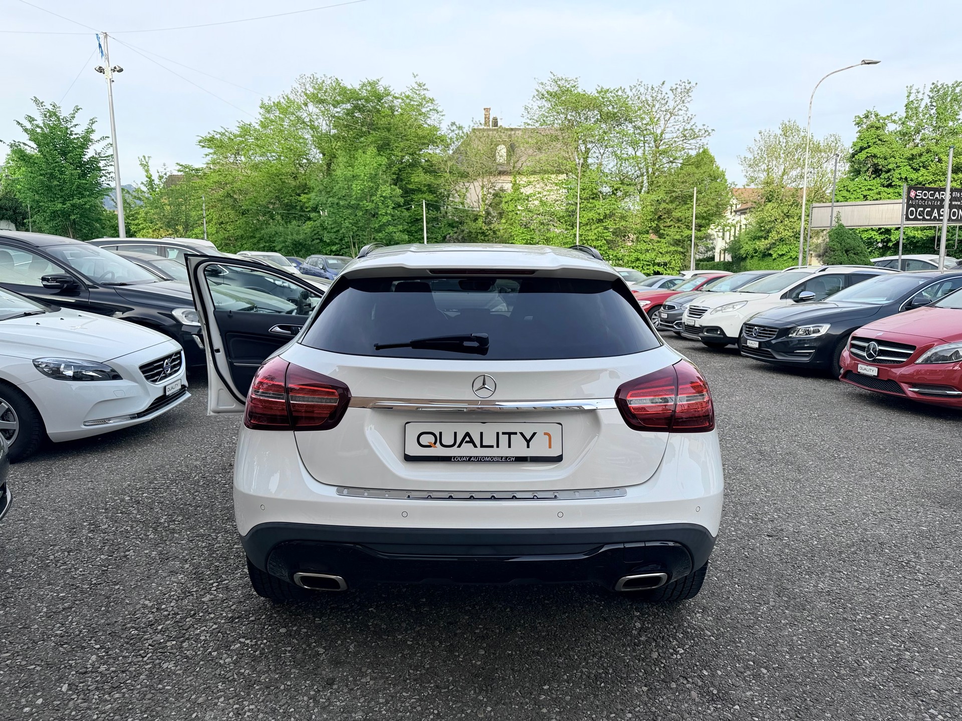 MERCEDES-BENZ GLA 200 Night Star 7G-DCT-image-23