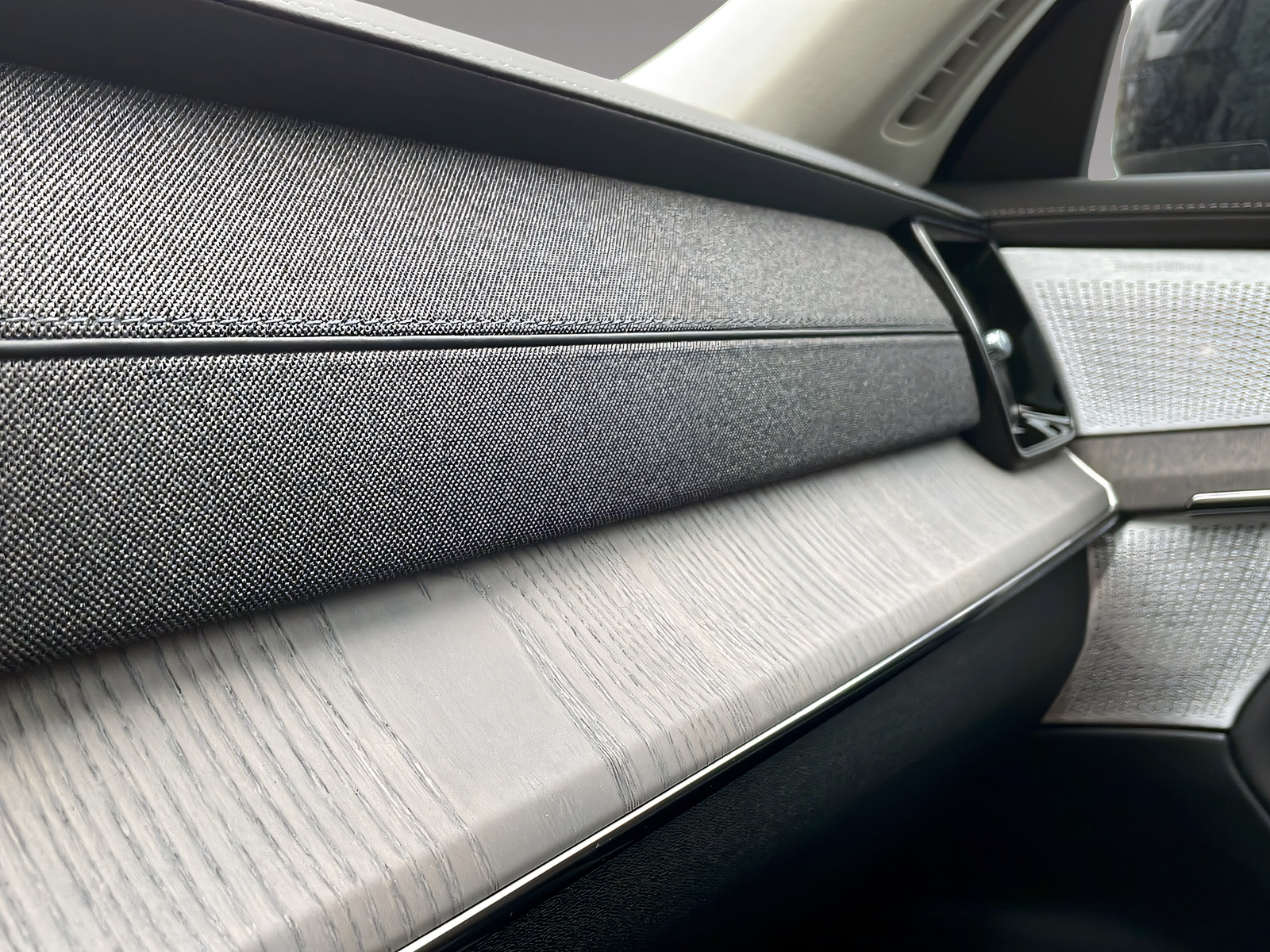 VOLVO XC90 XCLUSIVE 2.0 T8 TE Ultra Dark eAWD XCLUSIVE-image-13