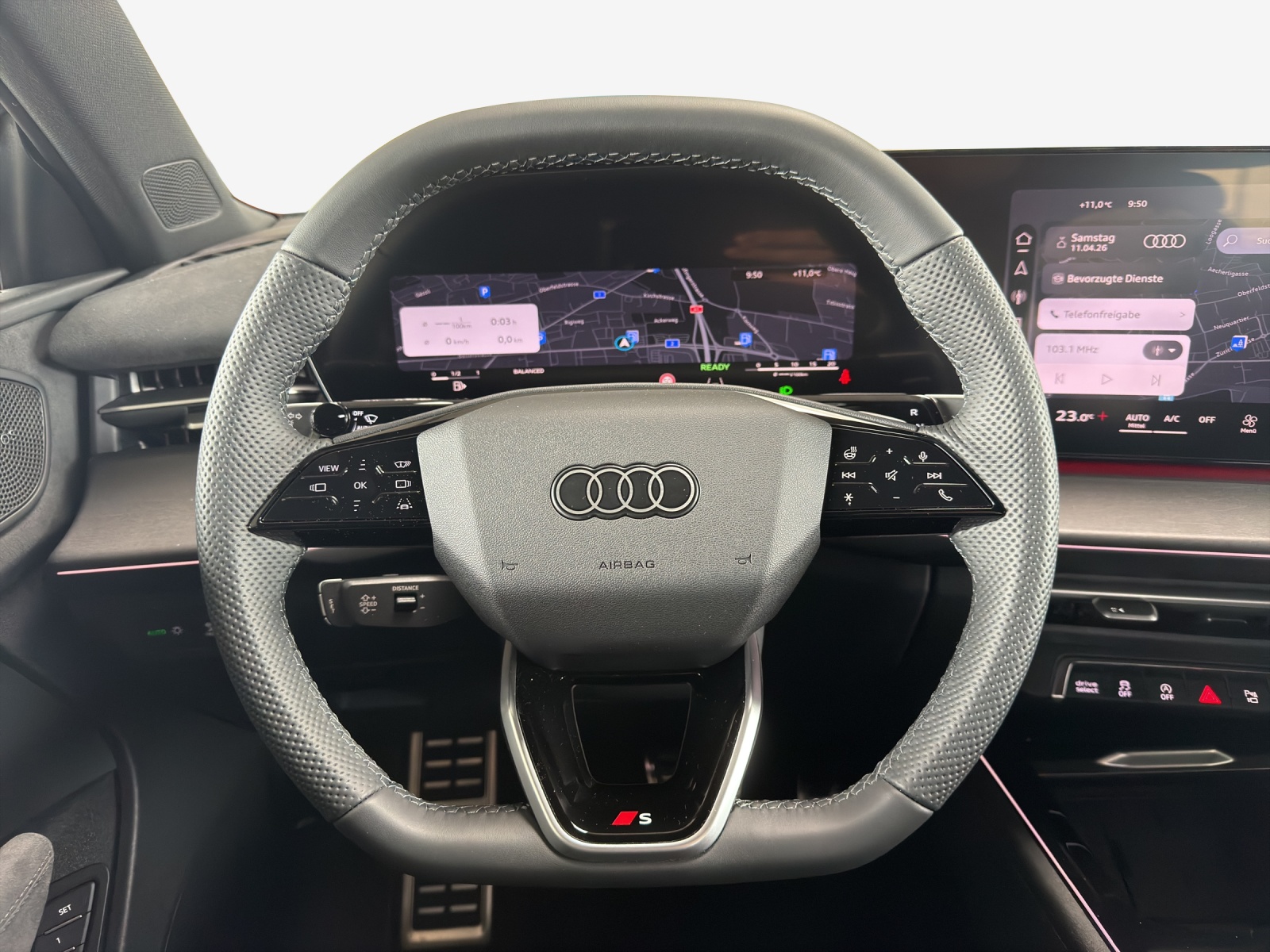 AUDI Q3 SUV 110 kW TFSI S tronic-image-9