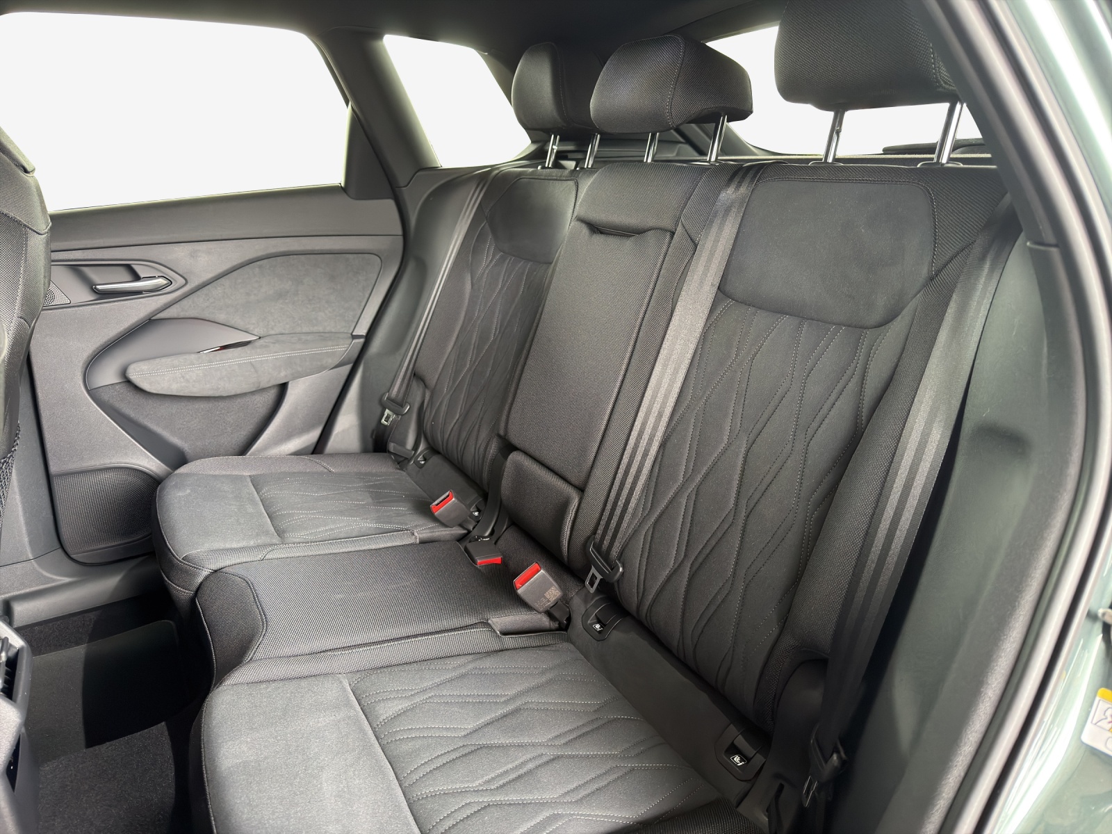 AUDI Q3 SUV 110 kW TFSI S tronic-image-11
