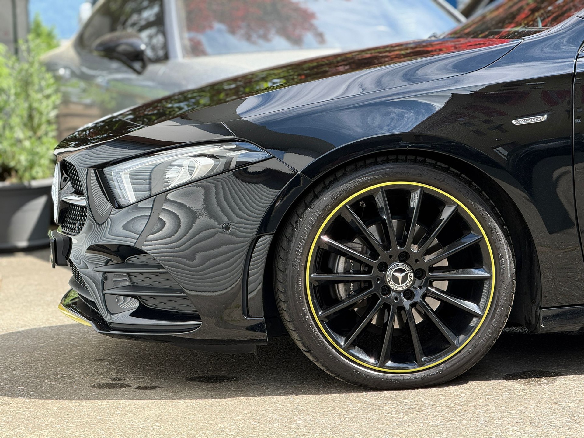 MERCEDES-BENZ A 200 d AMG Line Edition-image-6