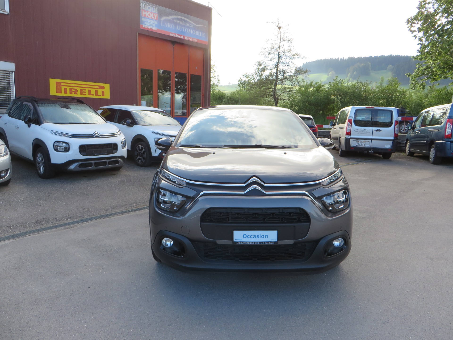 CITROEN C3 1.2i PureTech Shine-image-1