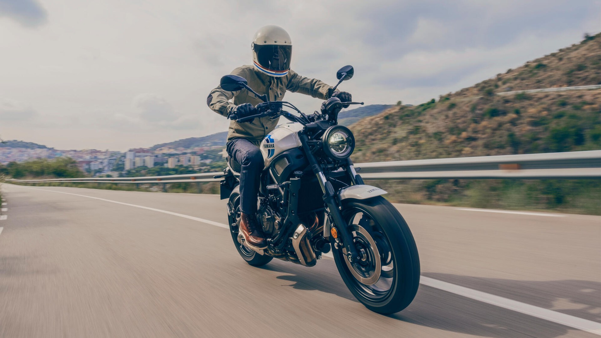 YAMAHA XSR 700-image-10