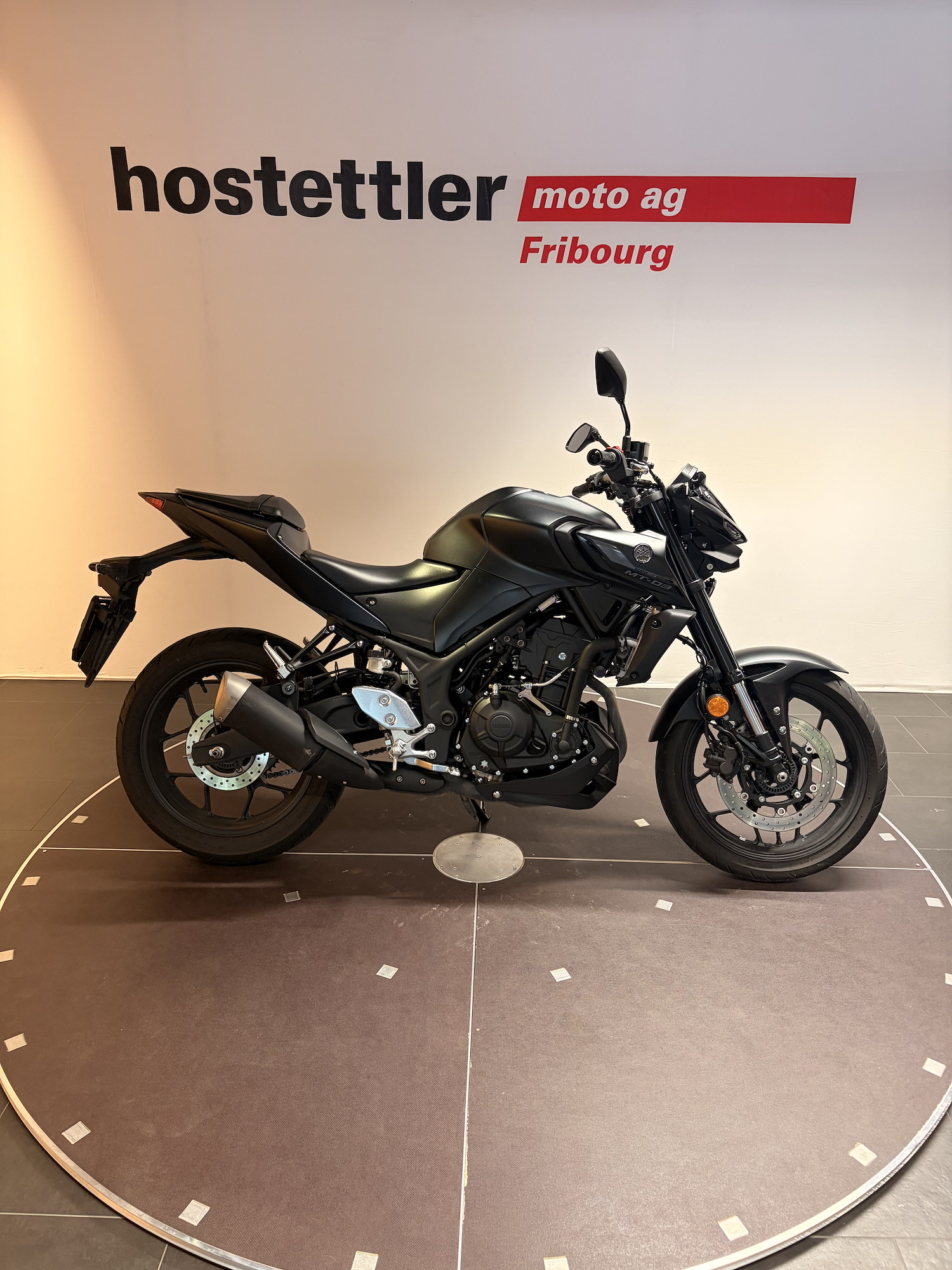YAMAHA MT-03-showroom-element-1