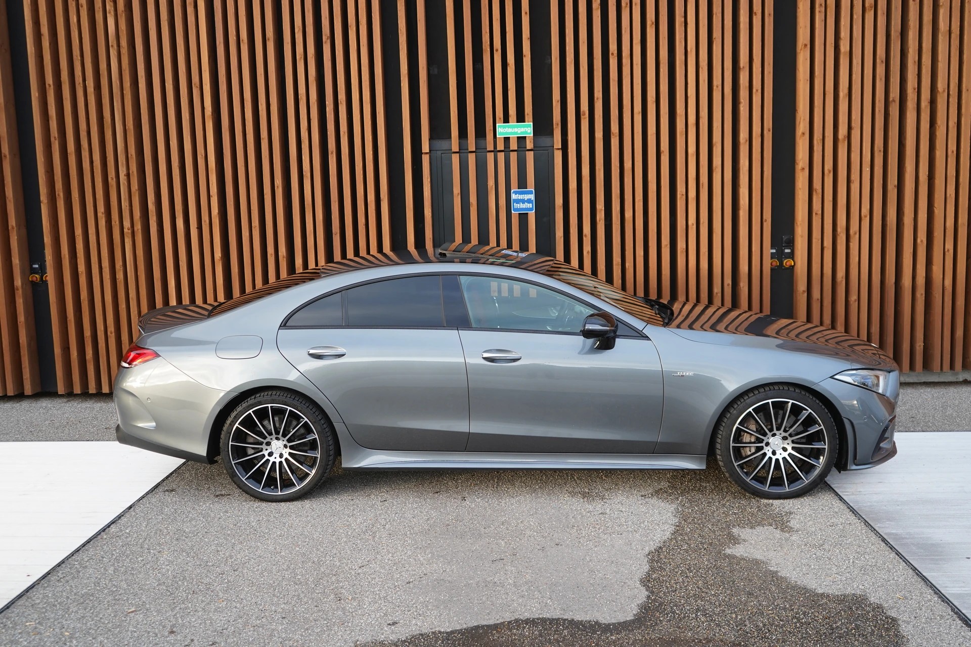 MERCEDES-BENZ CLS 53 AMG 4 MATIC+ EDITION 1 l 435 PS-image-4