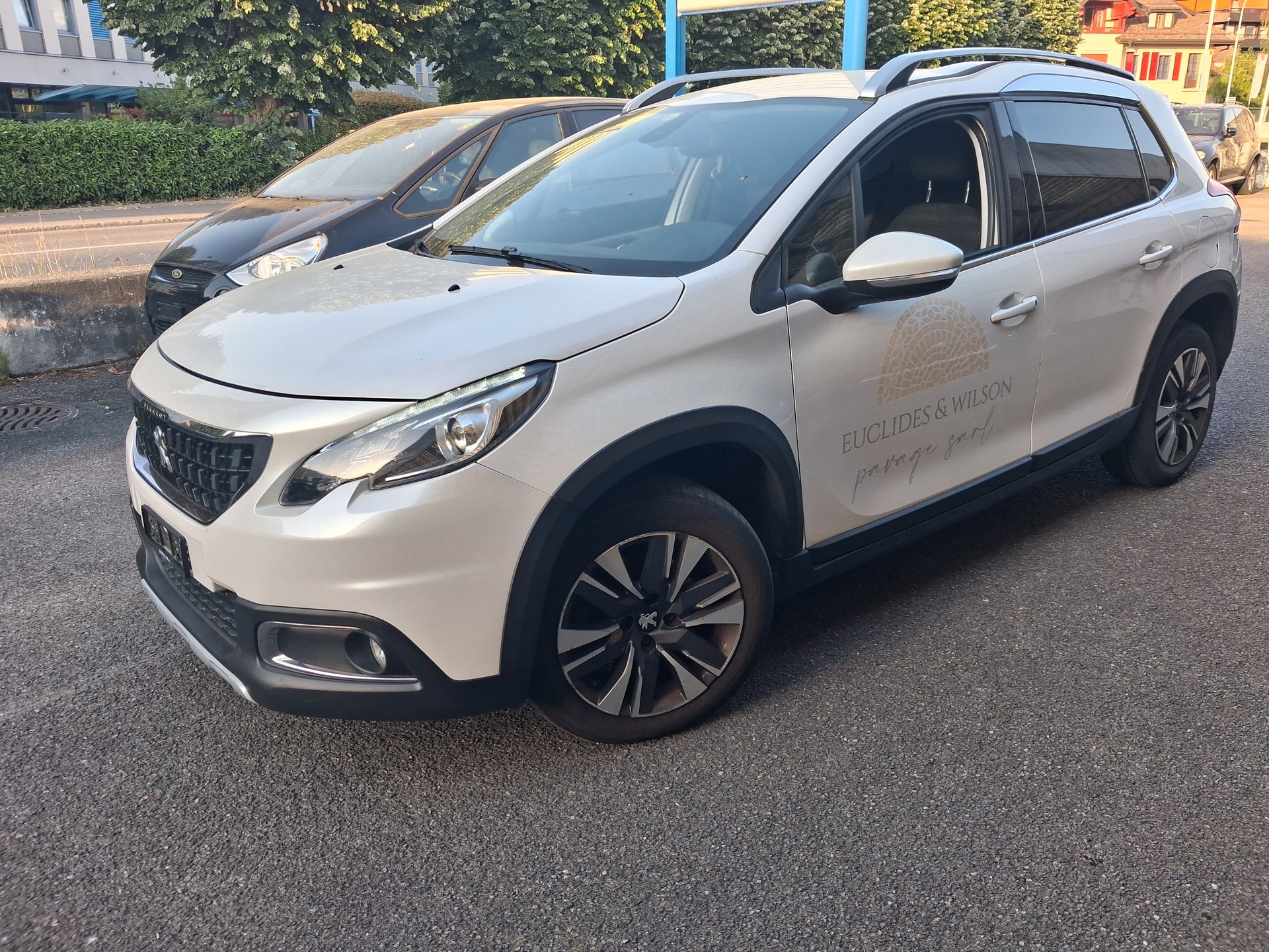 PEUGEOT 2008 1.5 BlueHDi Allure EAT