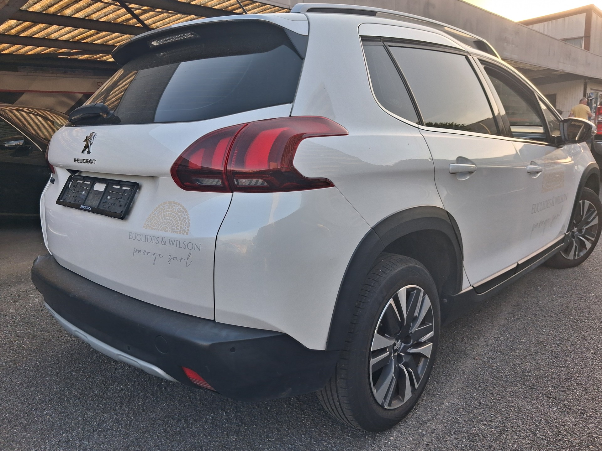 PEUGEOT 2008 1.5 BlueHDi Allure EAT-image-3