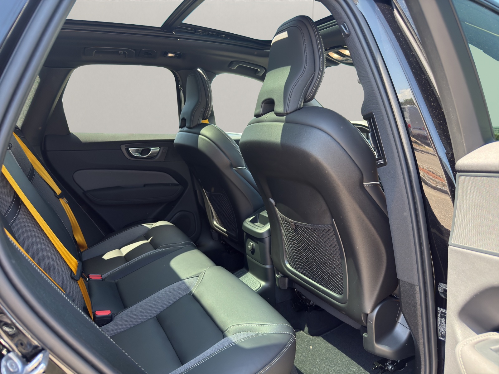 VOLVO XC60 2.0 T8 TE Polestar eAWD-image-12