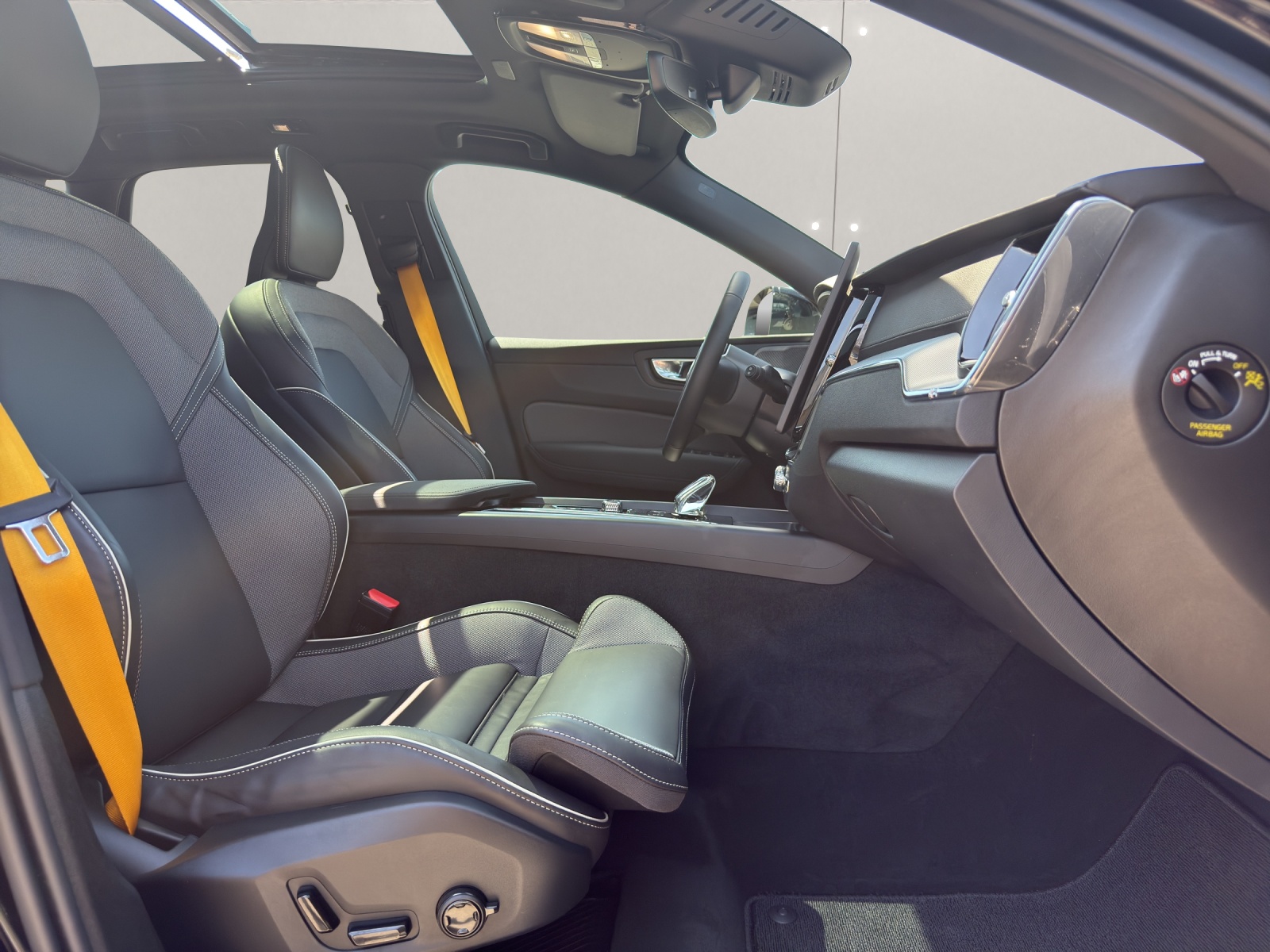 VOLVO XC60 2.0 T8 TE Polestar eAWD-image-13