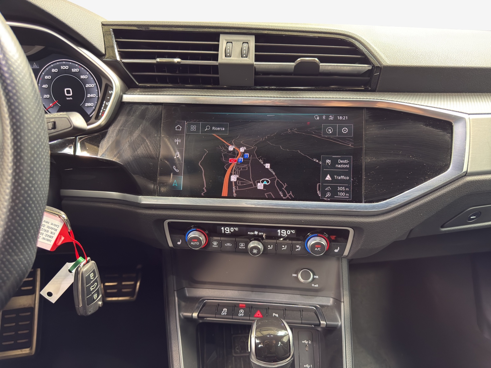AUDI Q3 35 TFSI S line Attraction S-tronic-image-10