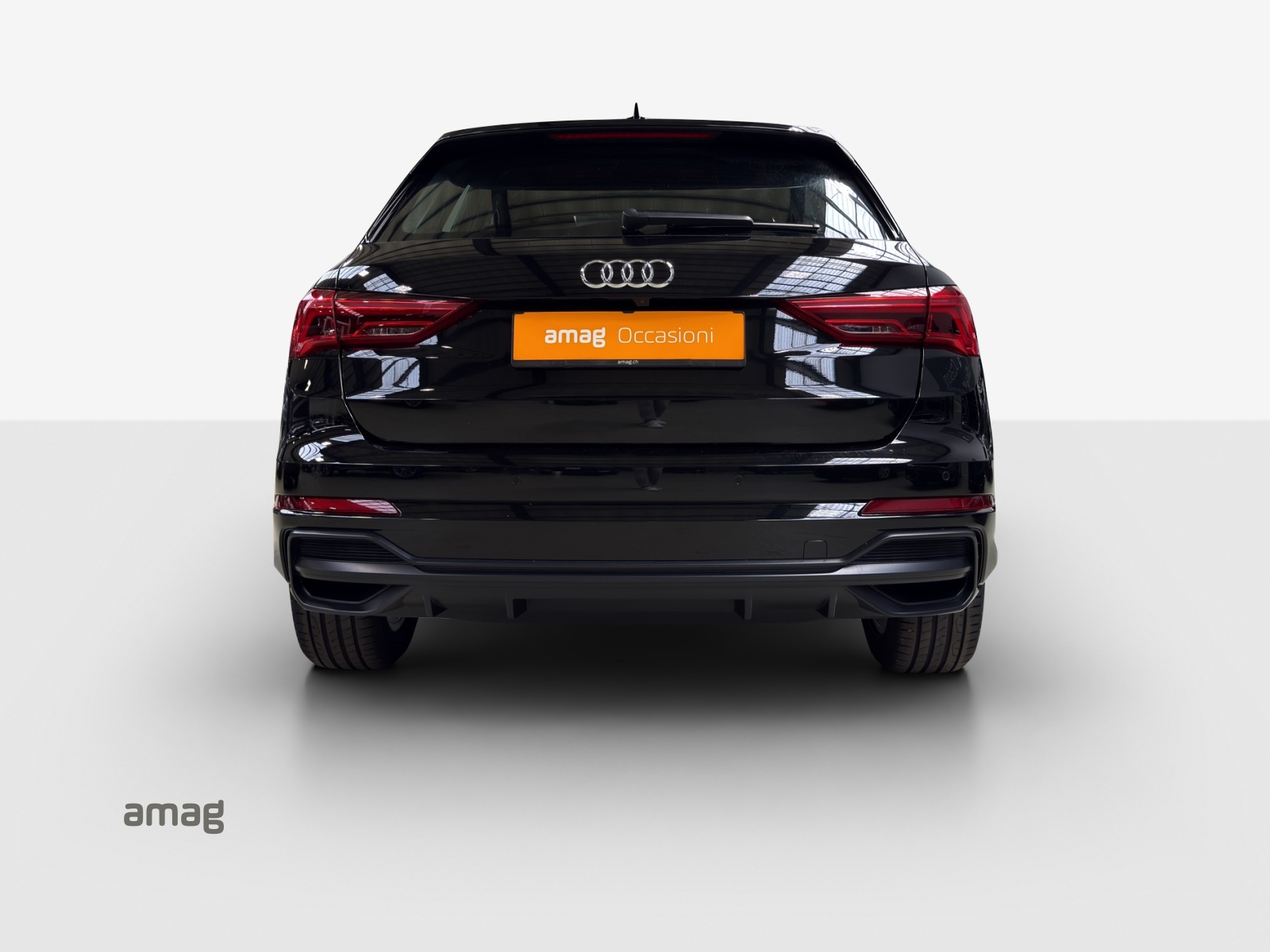 AUDI Q3 35 TFSI S line Attraction S-tronic-image-3