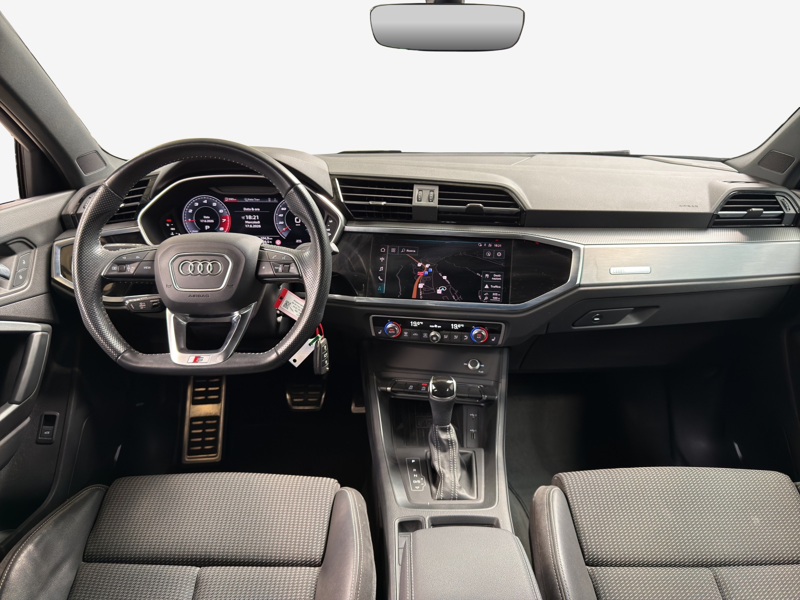 AUDI Q3 35 TFSI S line Attraction S-tronic-image-8