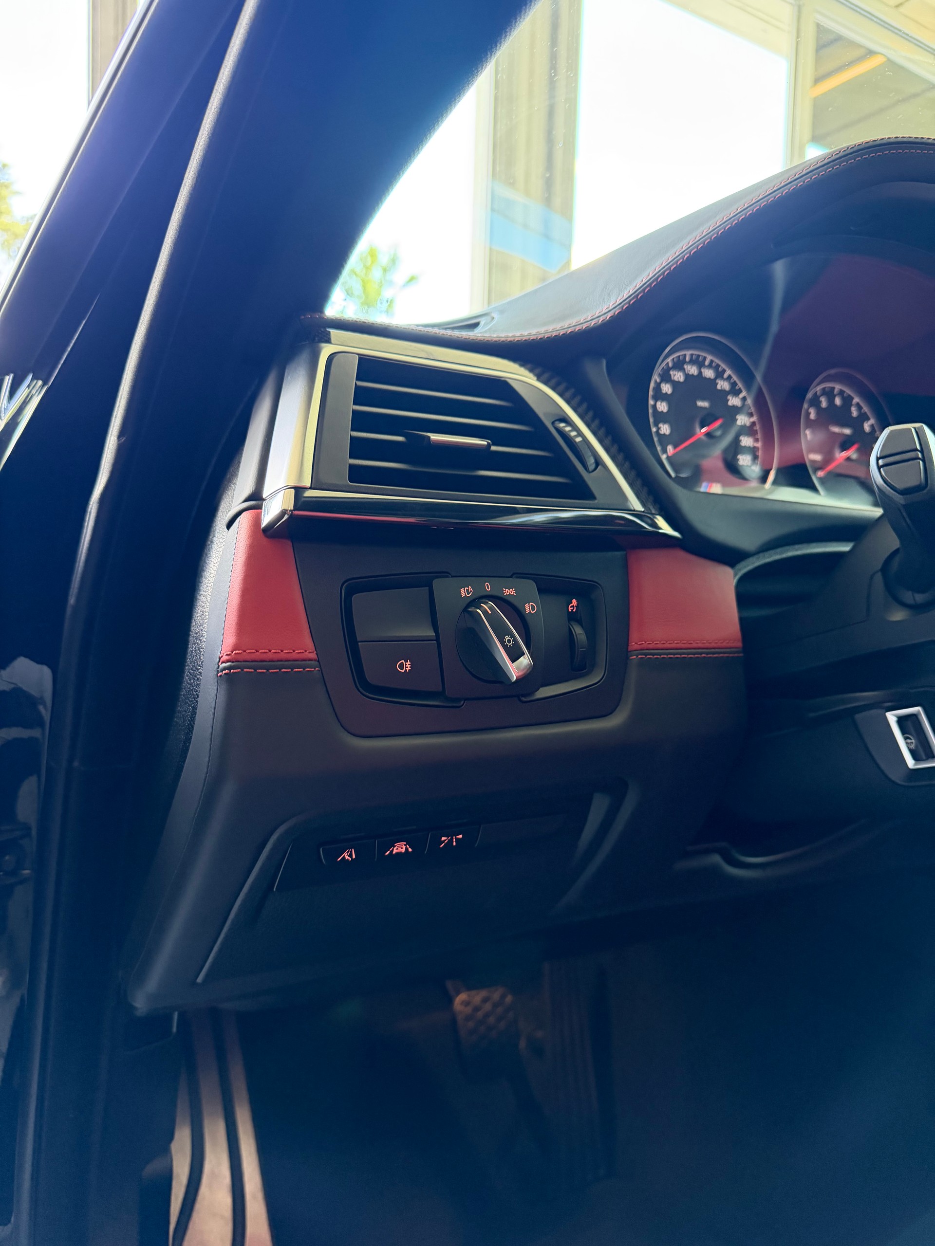 BMW M4 Coupé DKG-image-6