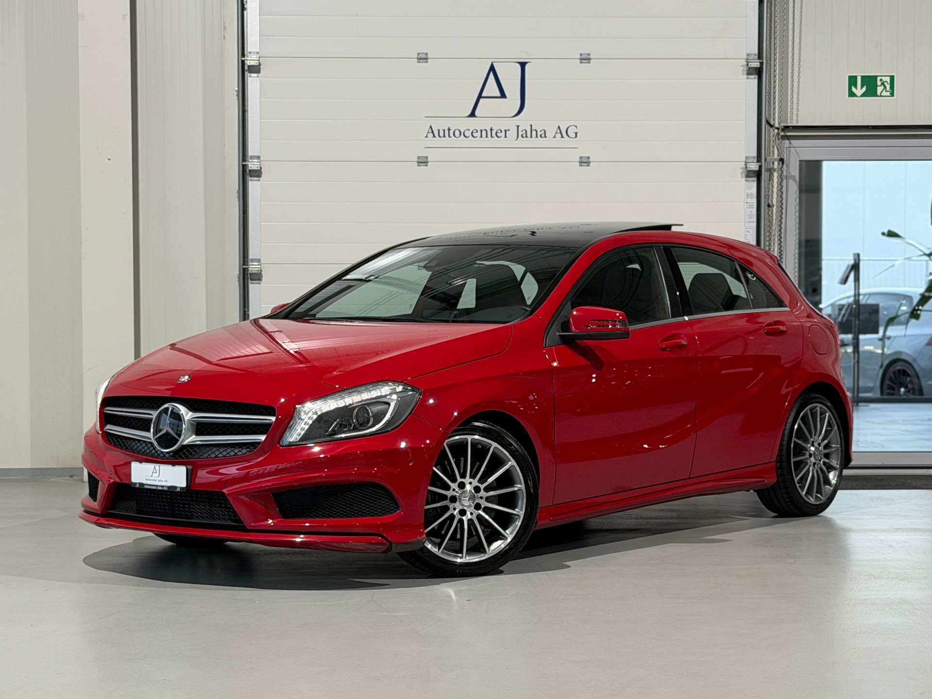 MERCEDES-BENZ A 250 AMG Line 4Matic 7G-DCT (CH)-image-0