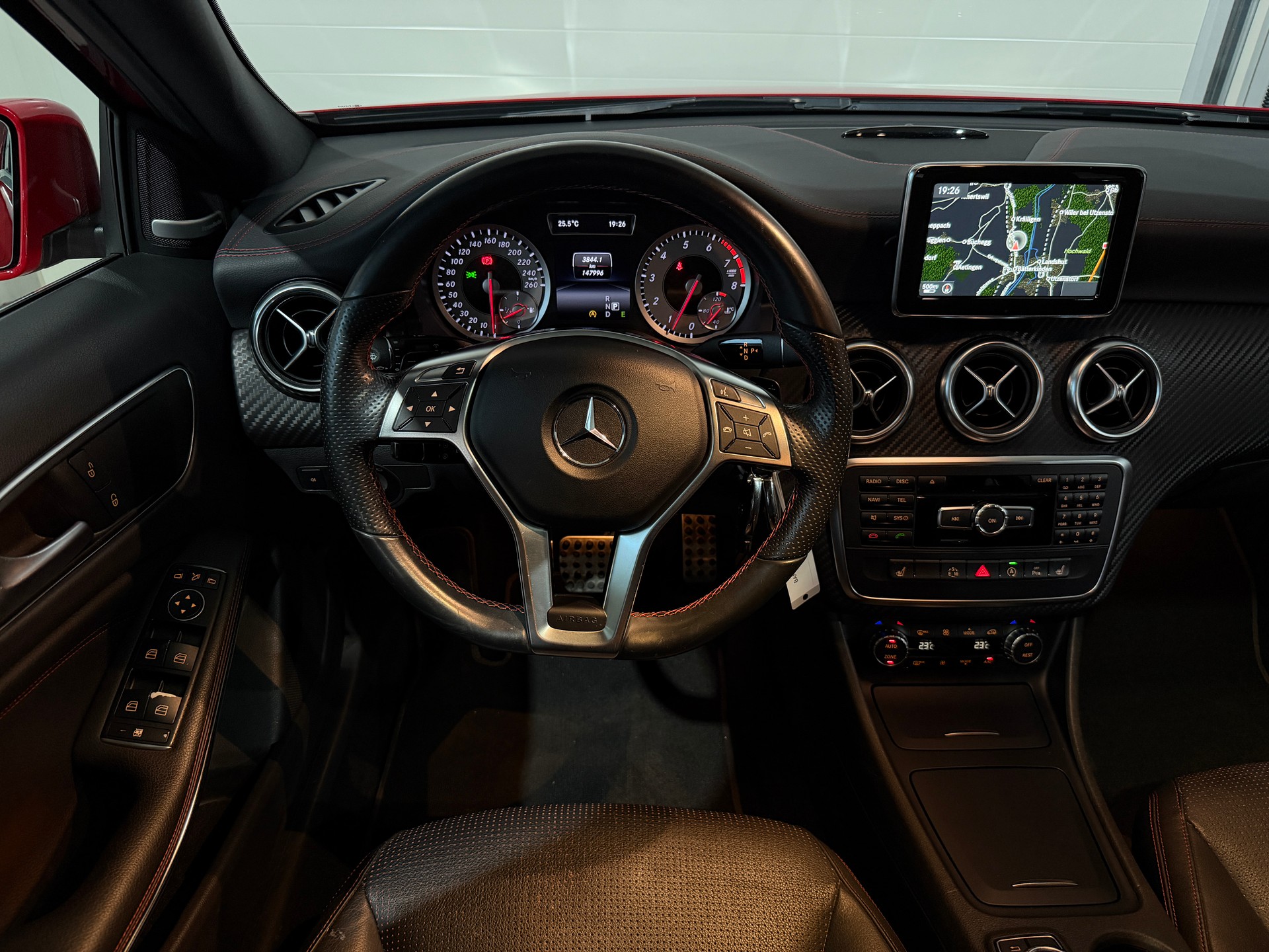 MERCEDES-BENZ A 250 AMG Line 4Matic 7G-DCT (CH)-image-8