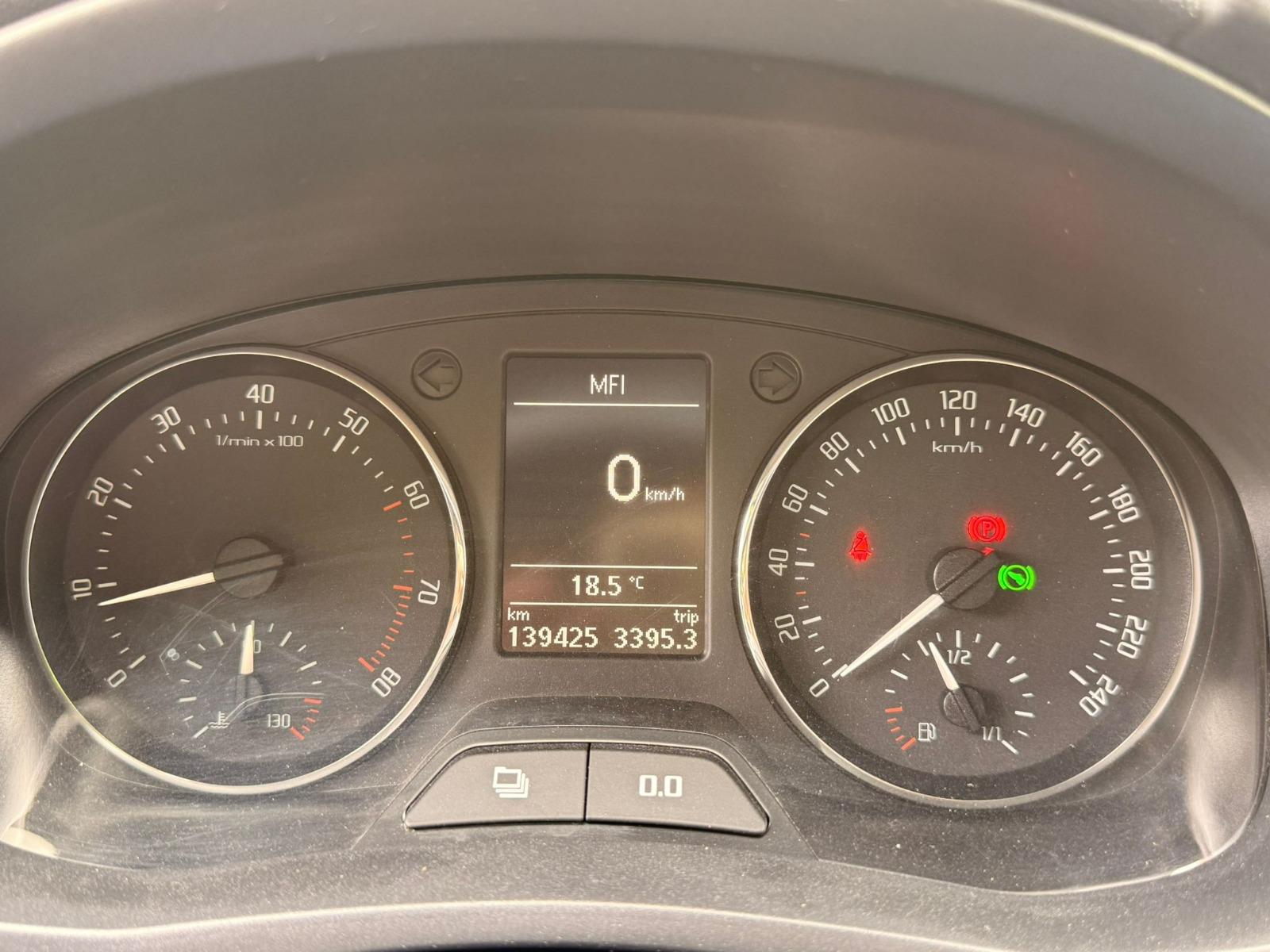 SKODA Fabia 1.2 TSI Family DSG-image-9
