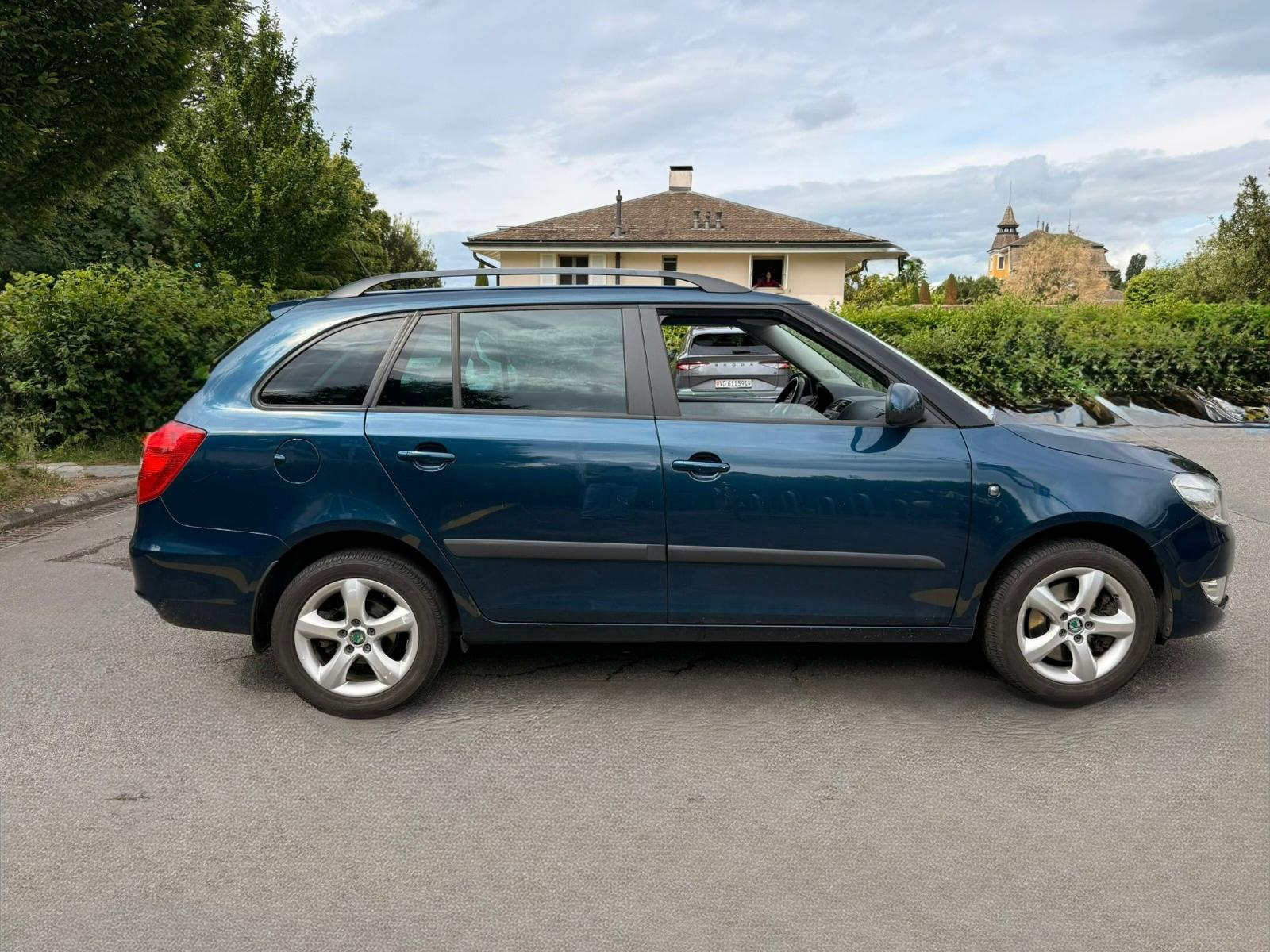 SKODA Fabia 1.2 TSI Family DSG-image-7