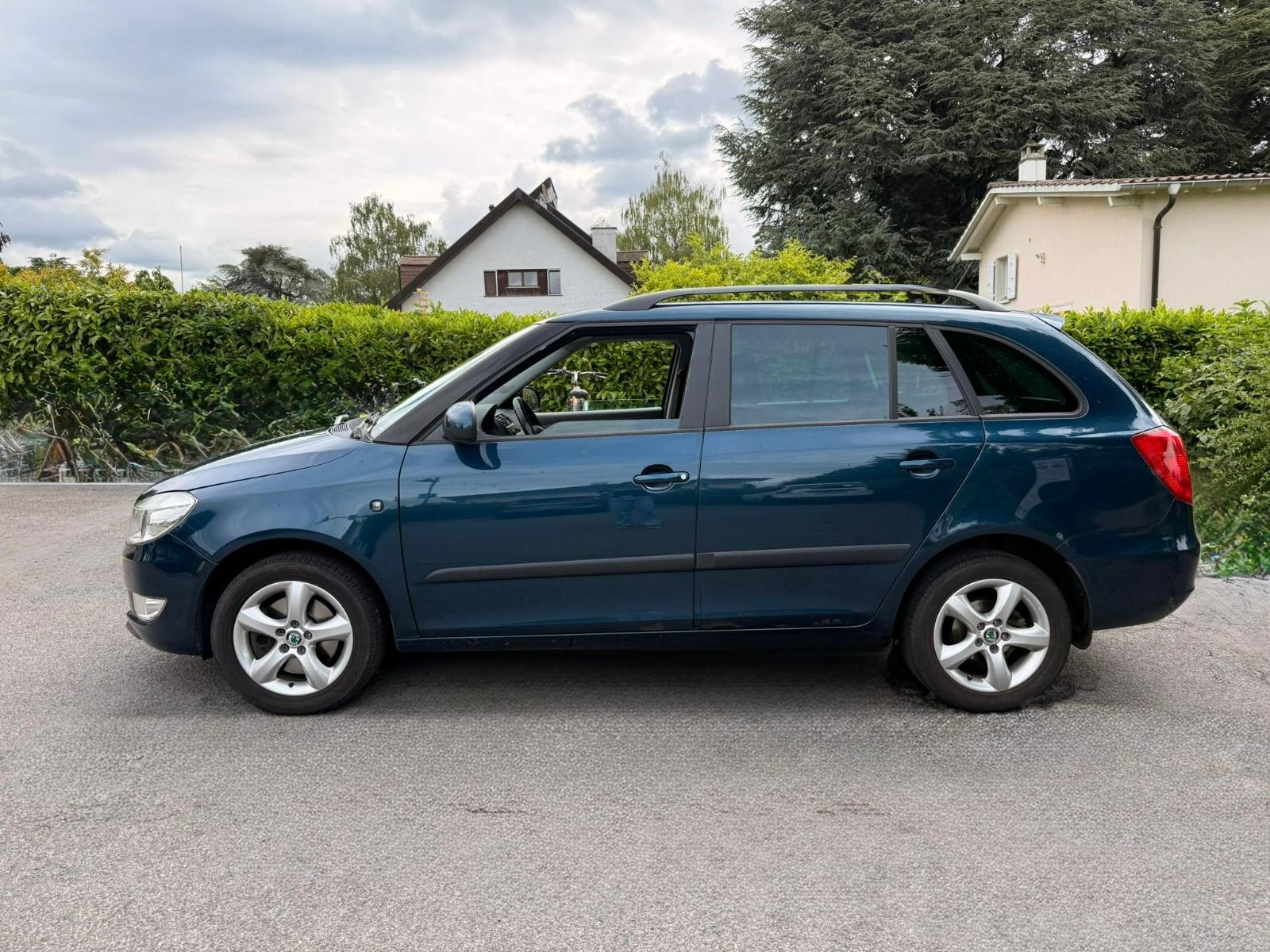 SKODA Fabia 1.2 TSI Family DSG-image-2