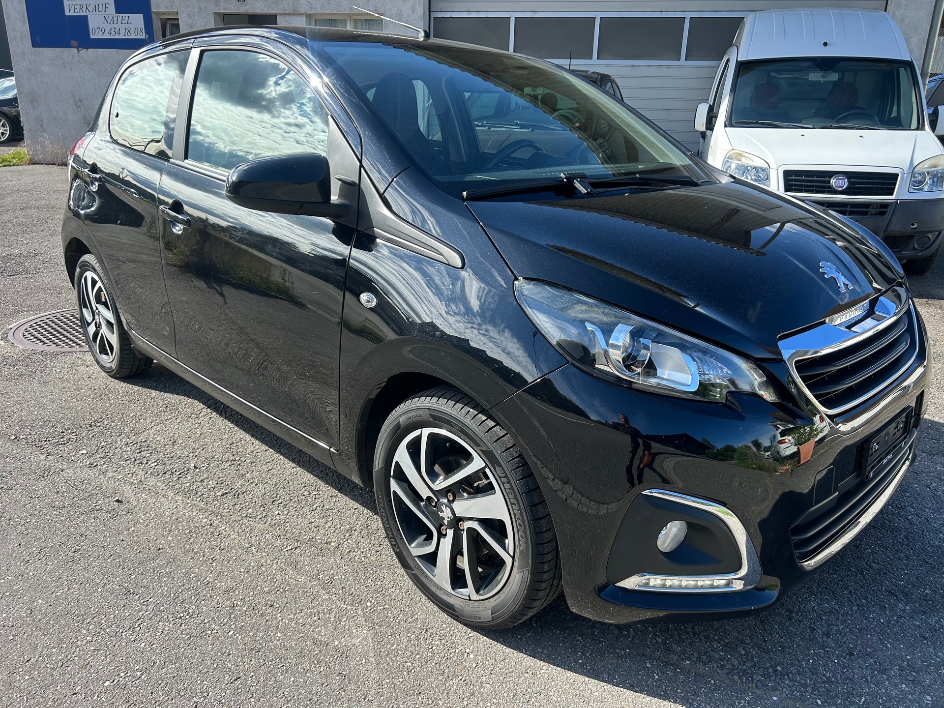 PEUGEOT 108 1.2 VTi Allure Top-image-0