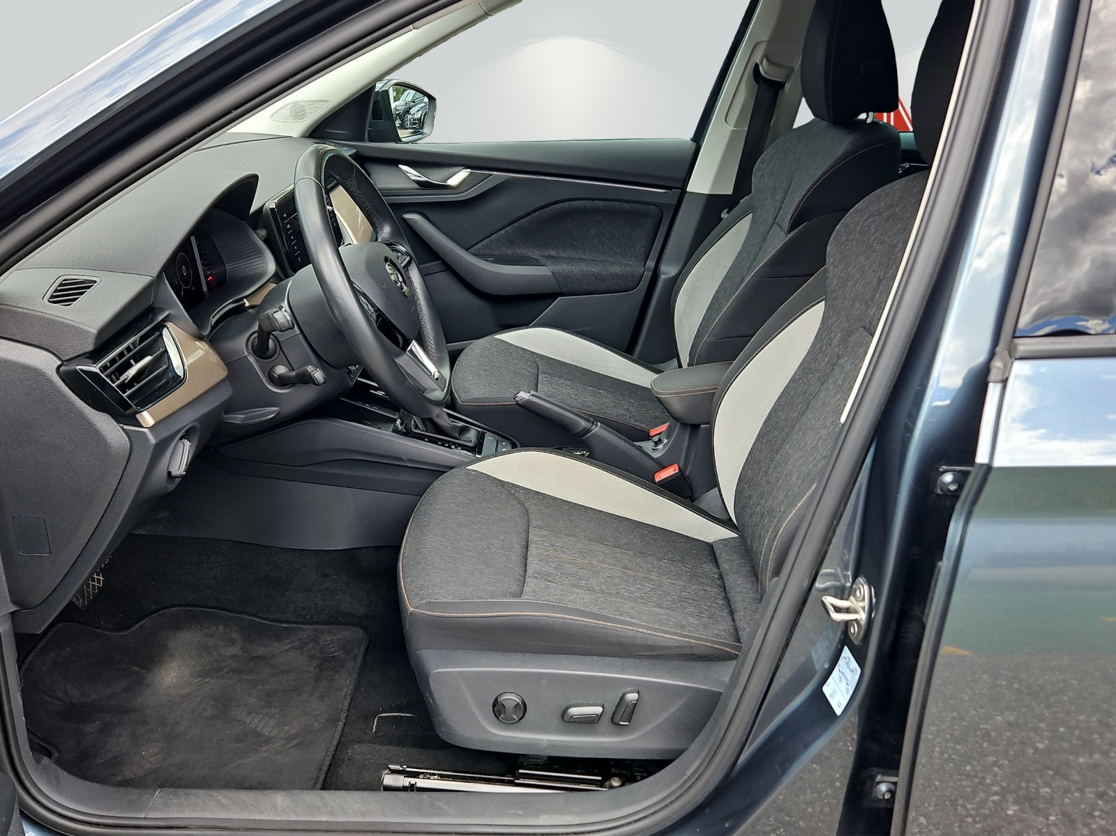 SKODA Kamiq 1.0 TSI Style DSG-image-7