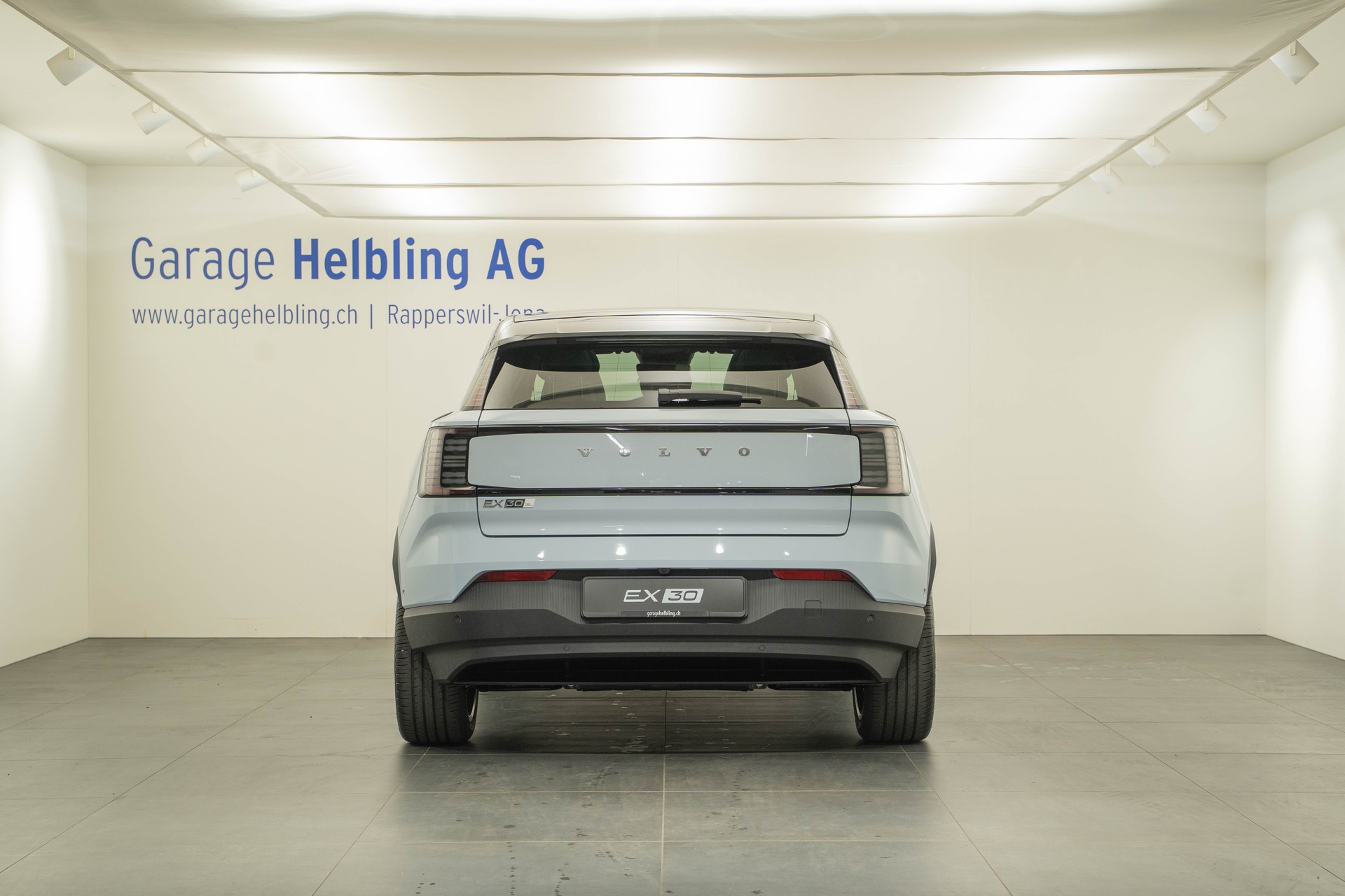 VOLVO EX30 E60 Twin Ultra Performance AWD-image-3