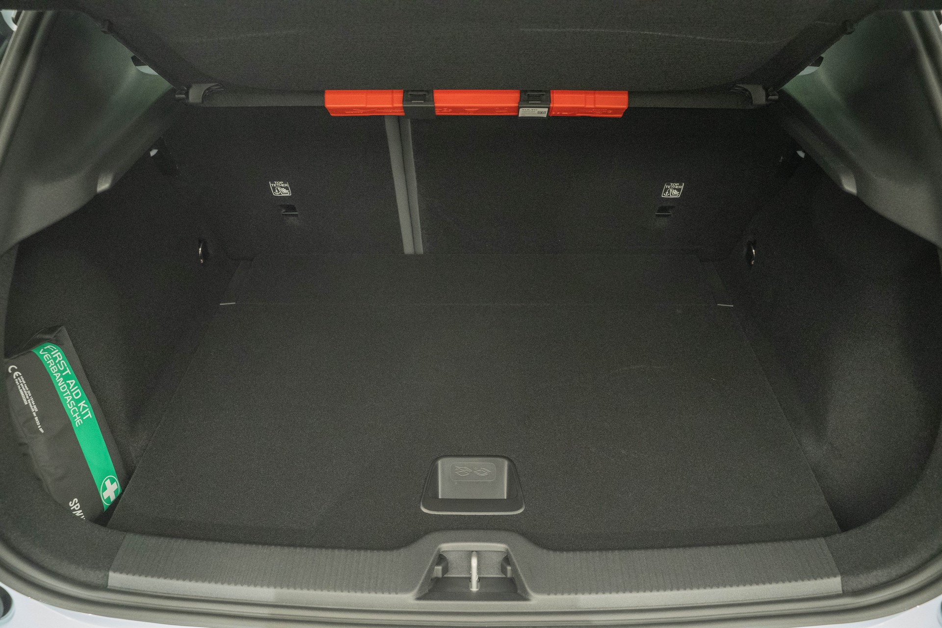 VOLVO EX30 E60 Twin Ultra Performance AWD-image-4
