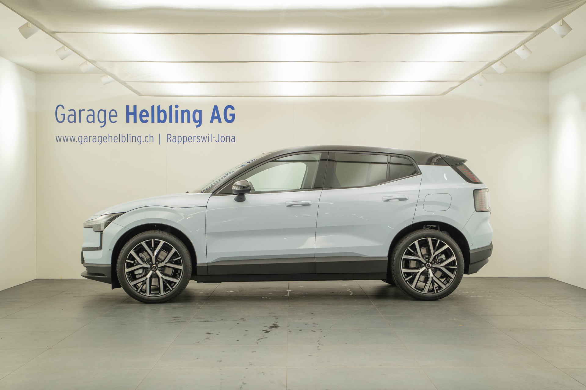 VOLVO EX30 E60 Twin Ultra Performance AWD-image-2