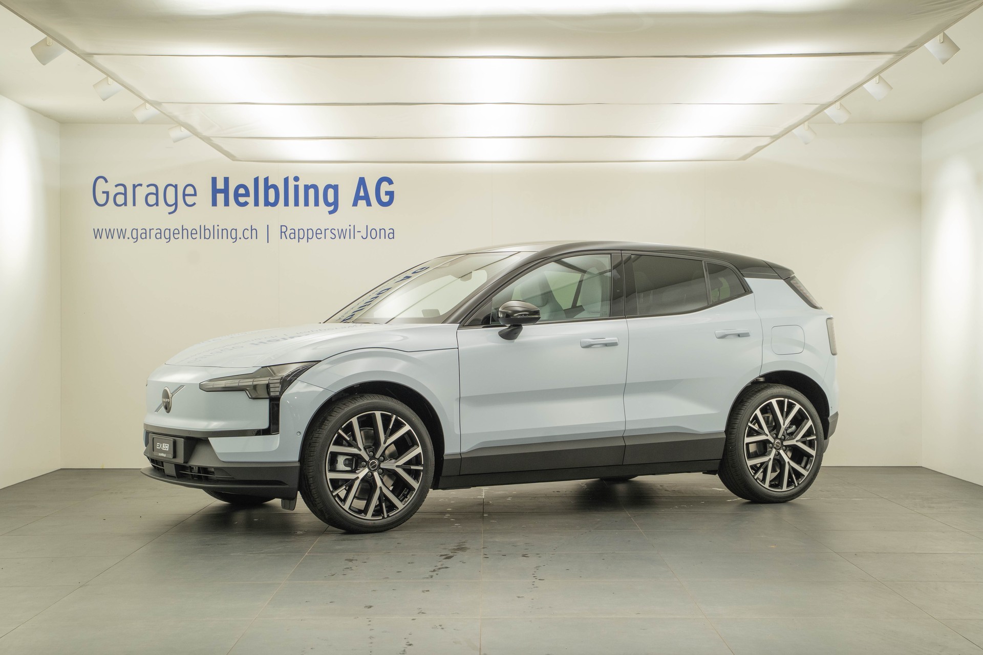 VOLVO EX30 E60 Twin Ultra Performance AWD-image-0