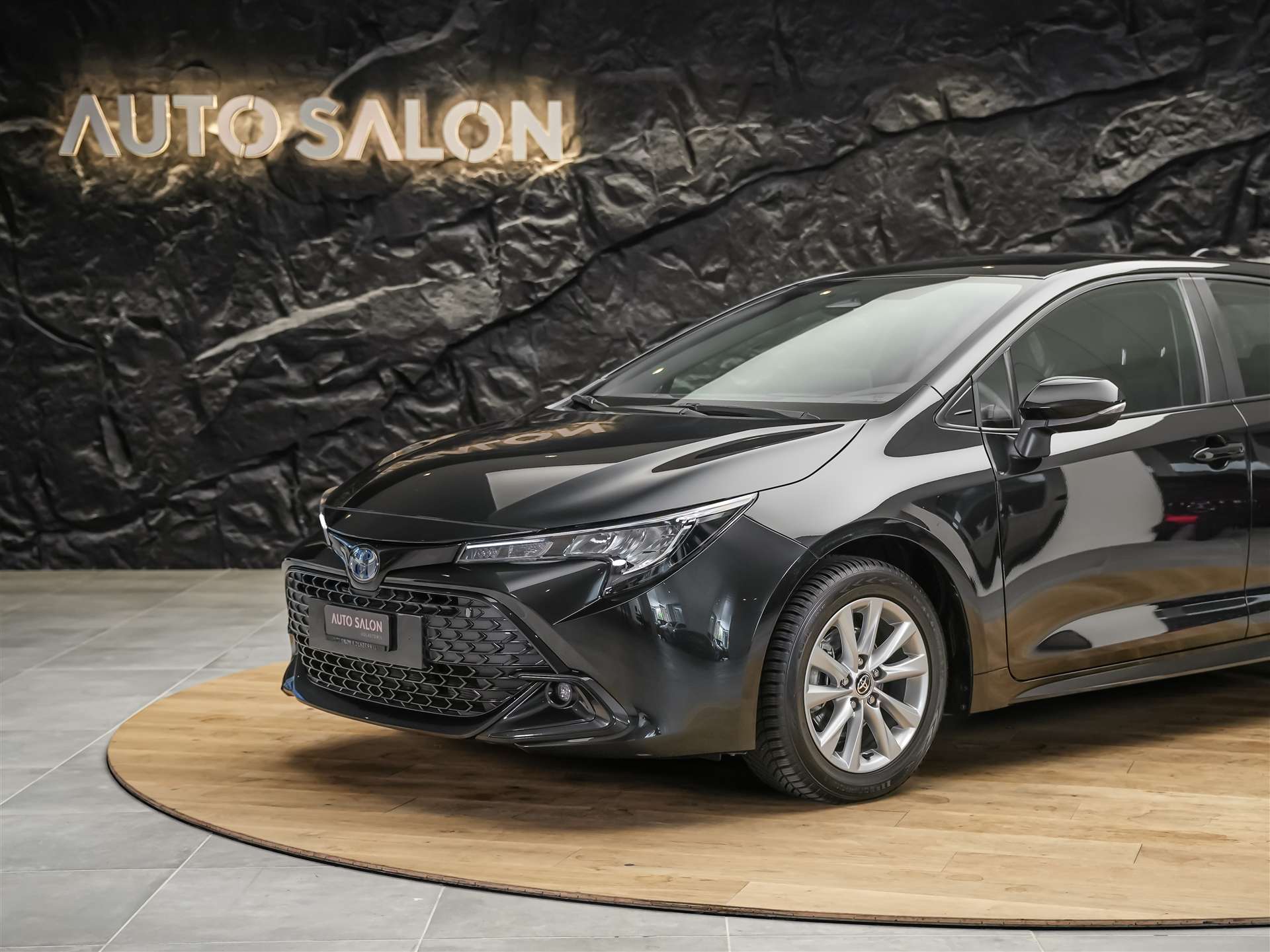 TOYOTA Corolla 1.8 HSD Comfort-image-13