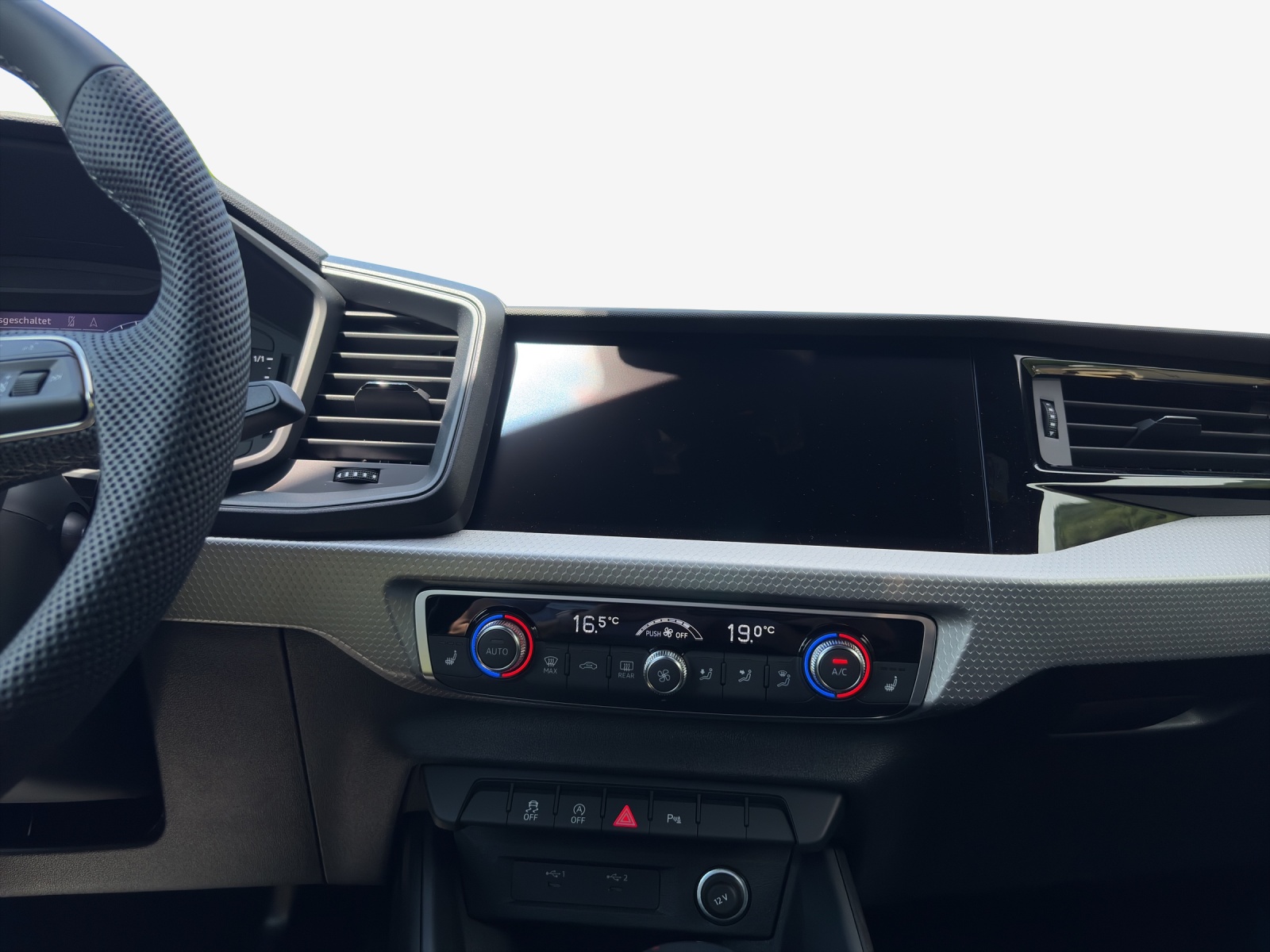 AUDI A1 Sportback 30 TFSI S Line Attraction S-tronic-image-8