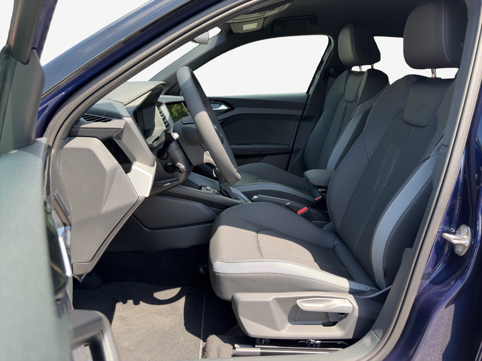 AUDI A1 Sportback 30 TFSI S Line Attraction S-tronic-image-7