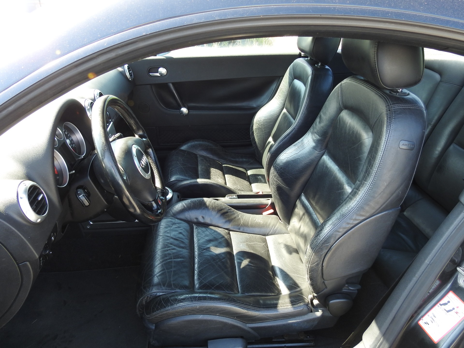 AUDI TT Coupé 1.8 T-image-12