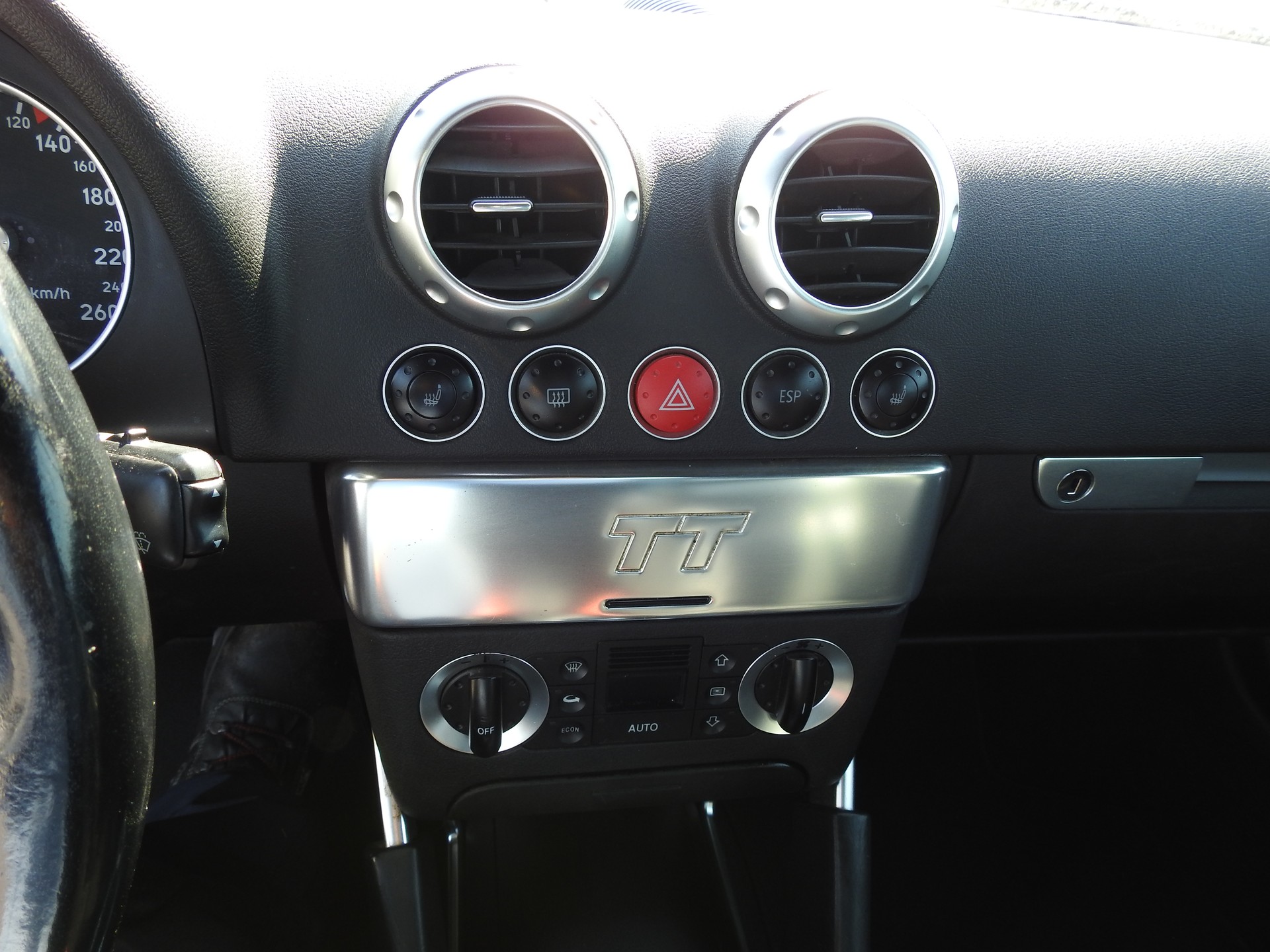 AUDI TT Coupé 1.8 T-image-20