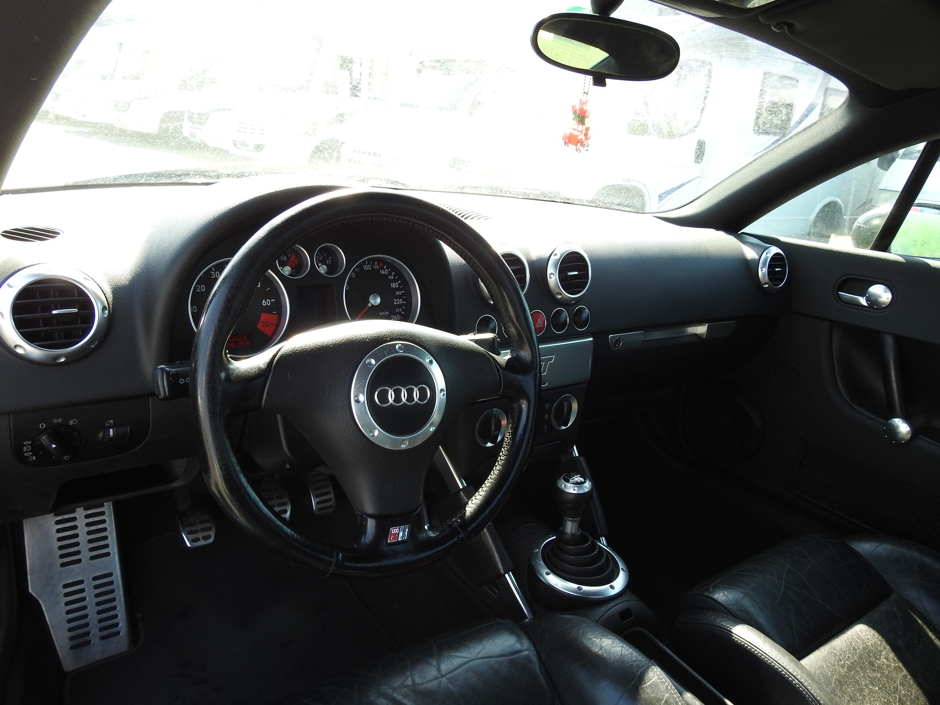 AUDI TT Coupé 1.8 T-image-10